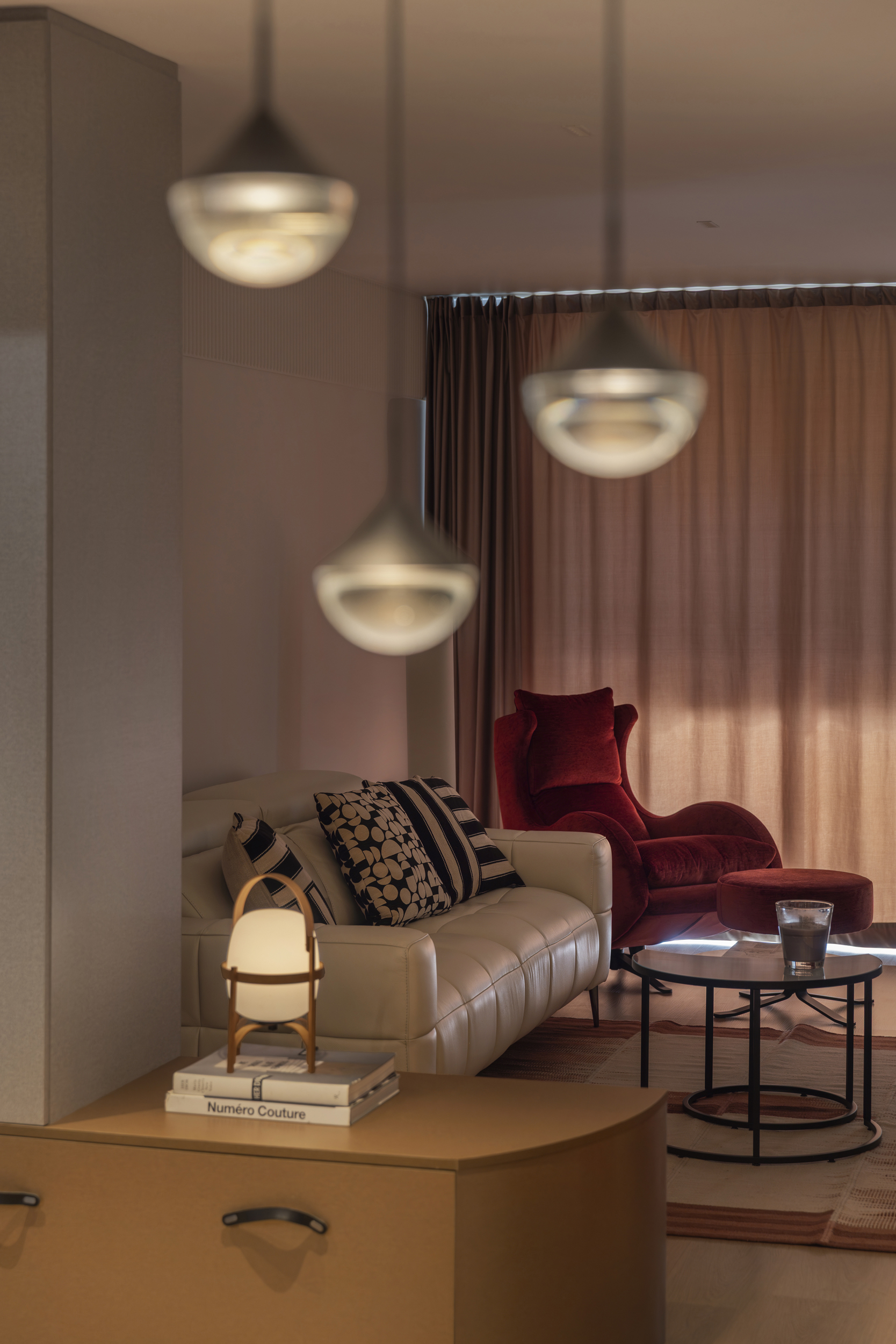 salon décoration contemporaine appartement rénové 70m2
