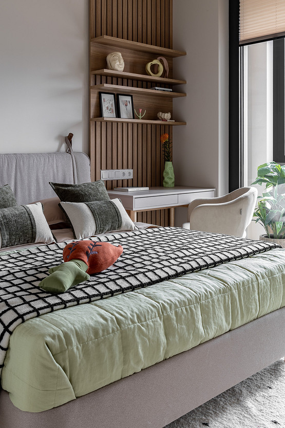 chambre avec bureau décoration contemporaine appartement étudiant de 37m2