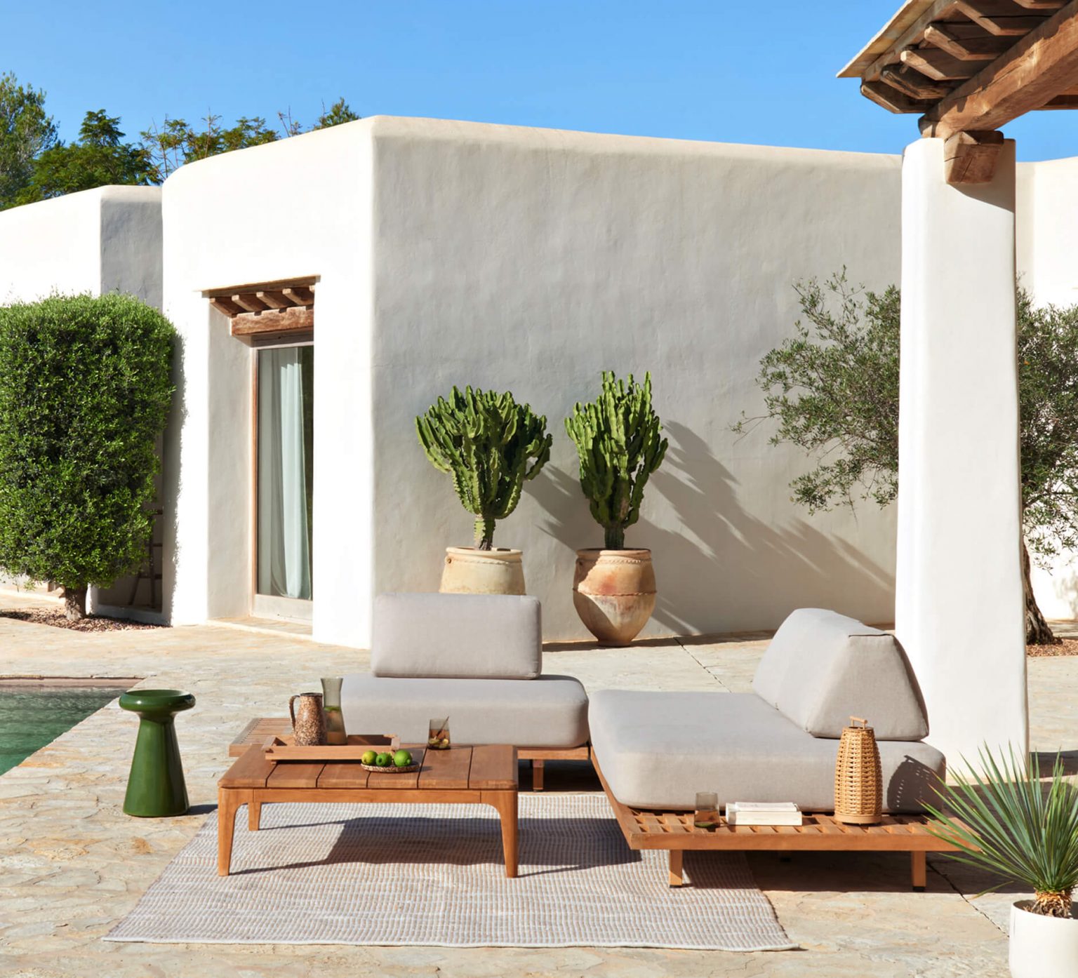 terrasse avec mobilier AM PM outdoor 2026