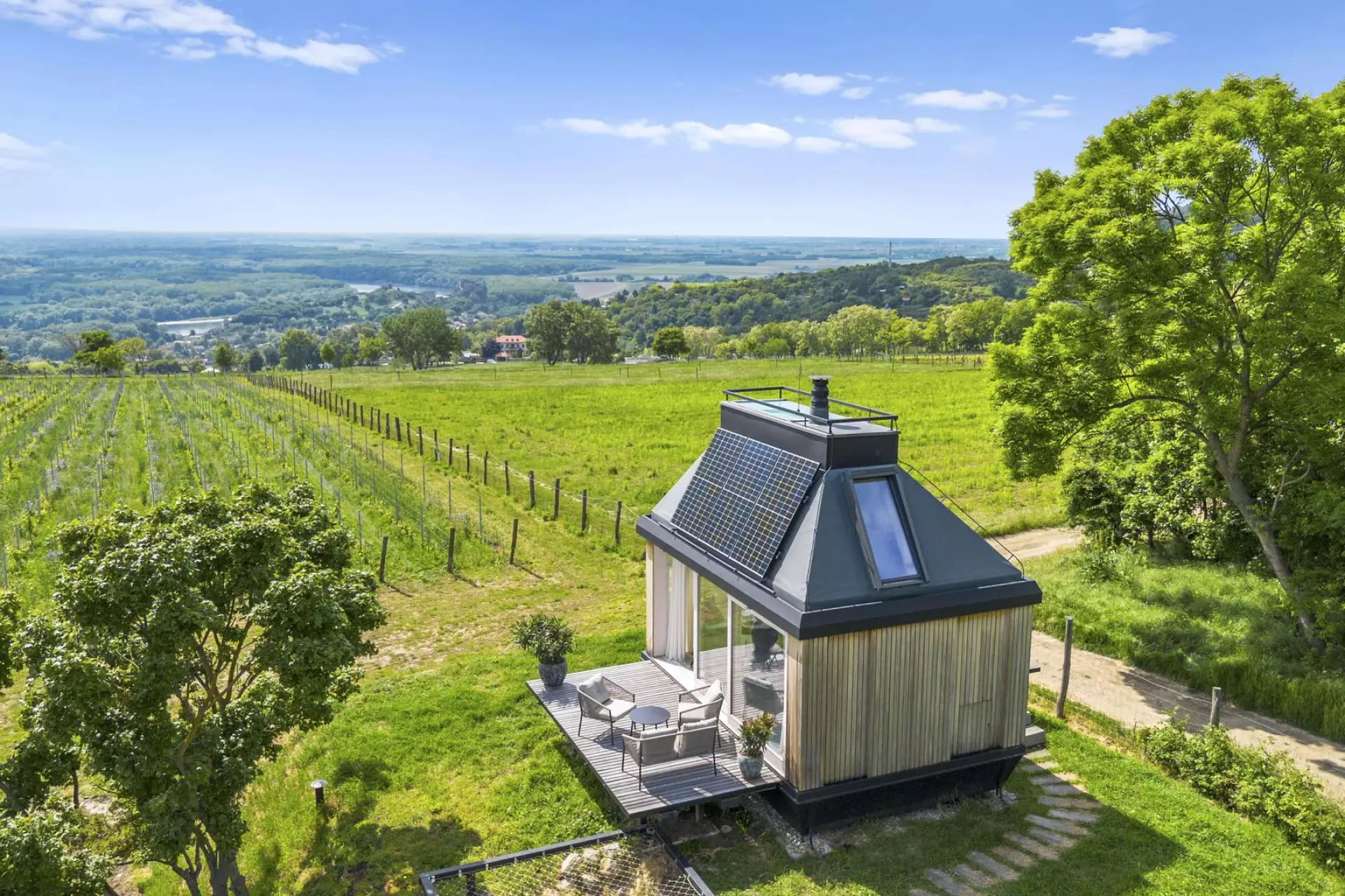 Cette lumineuse mini maison de 20m2 cache un confort maximal