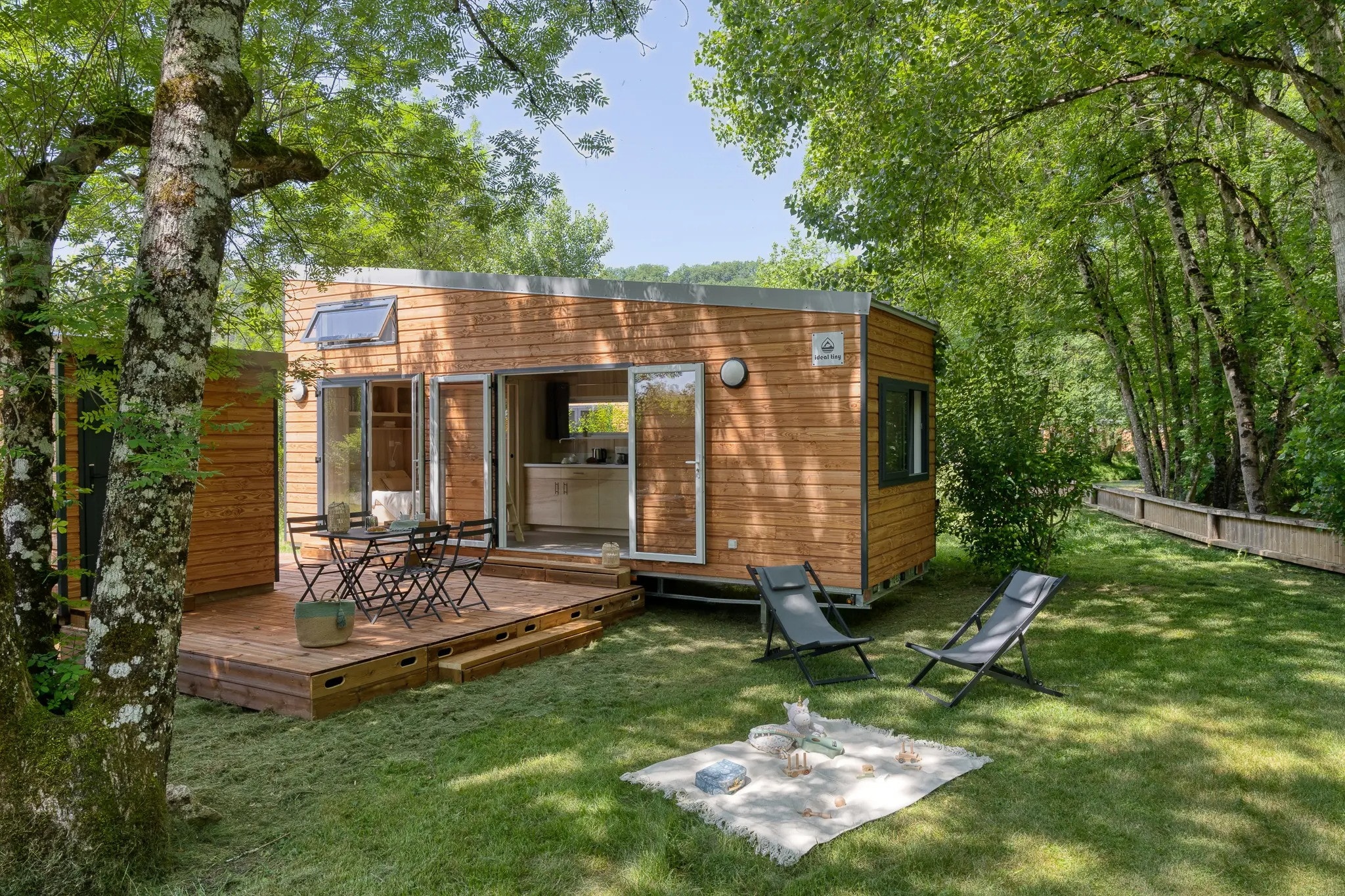 Une tiny house française atypique de 22m2 et sa Slow Box ingénieuse