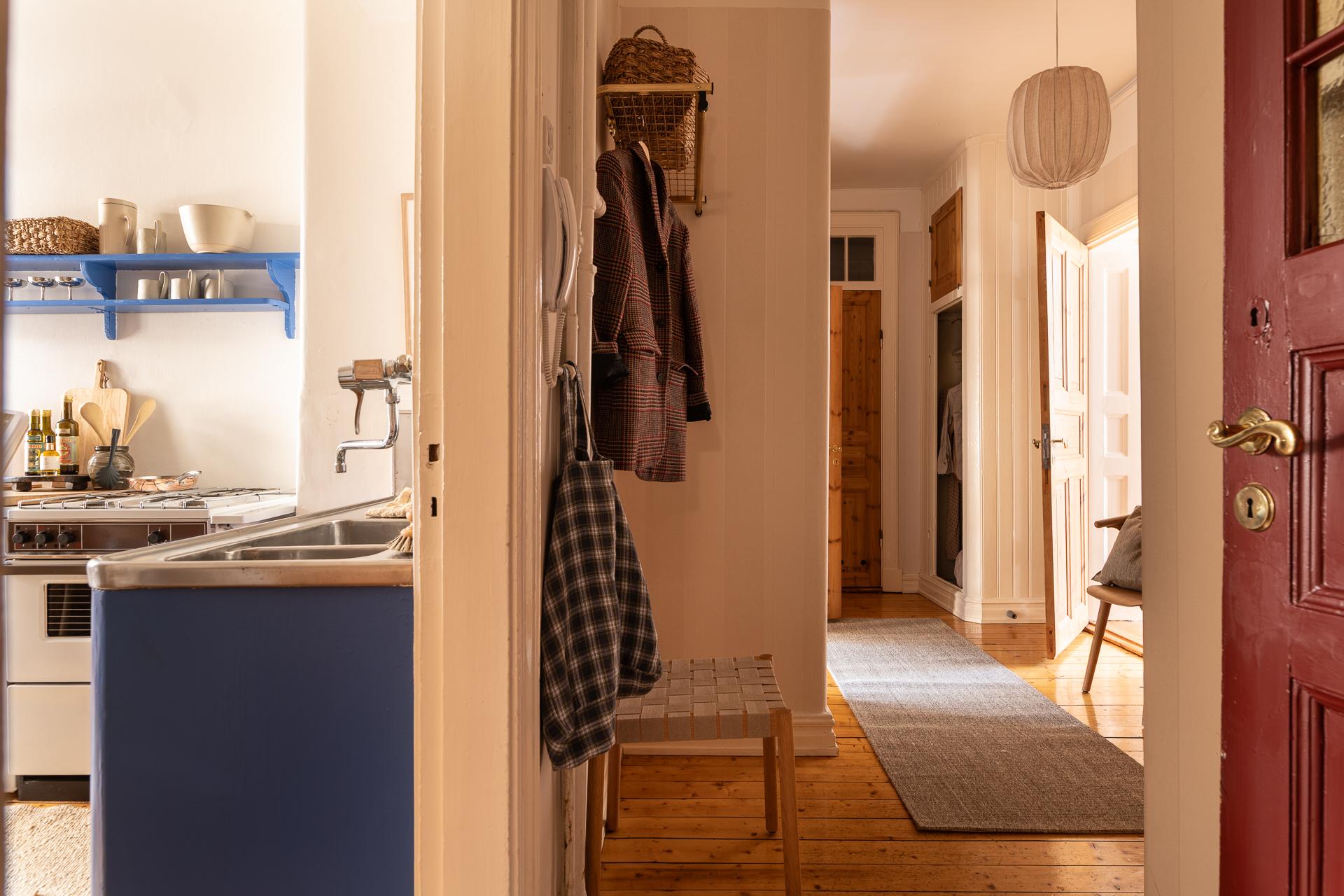 entryway scandinavian decor