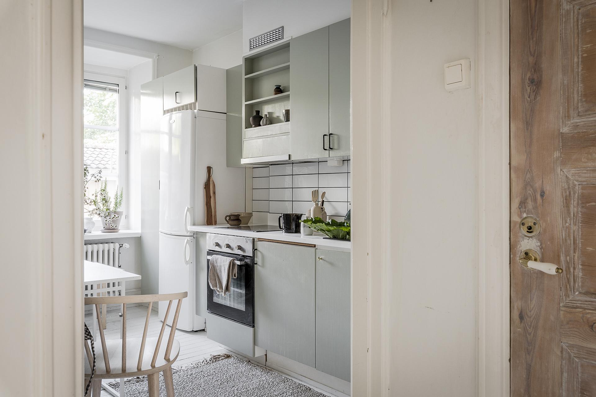 pale green kitchen scandinavian style
