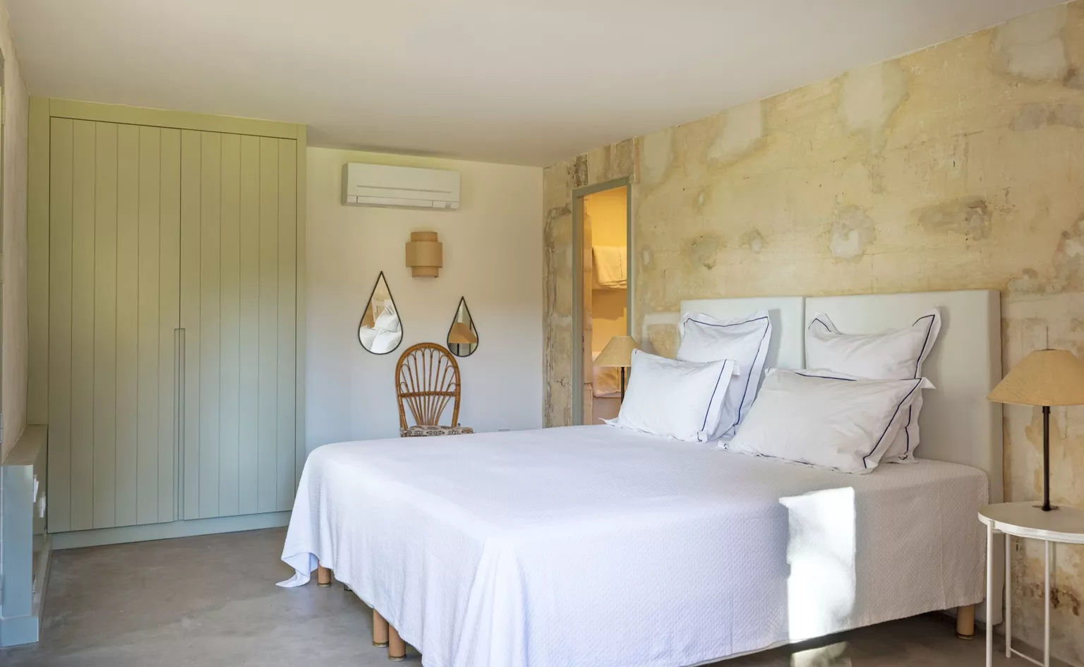bedroom rustic chic style France bedroom rustic chic style France