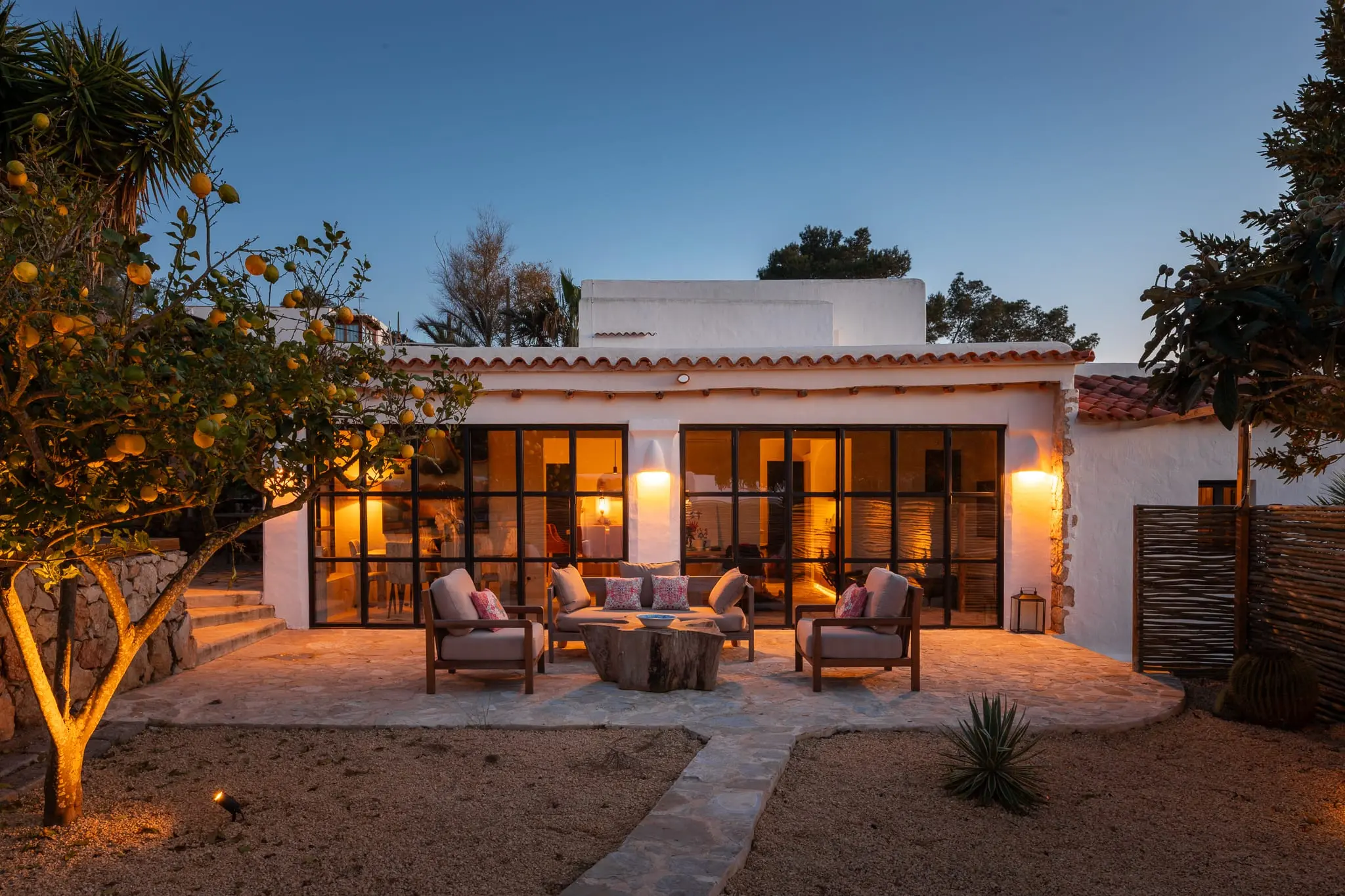 finca authentique modernisée à Ibiza finca authentique modernisée à Ibiza