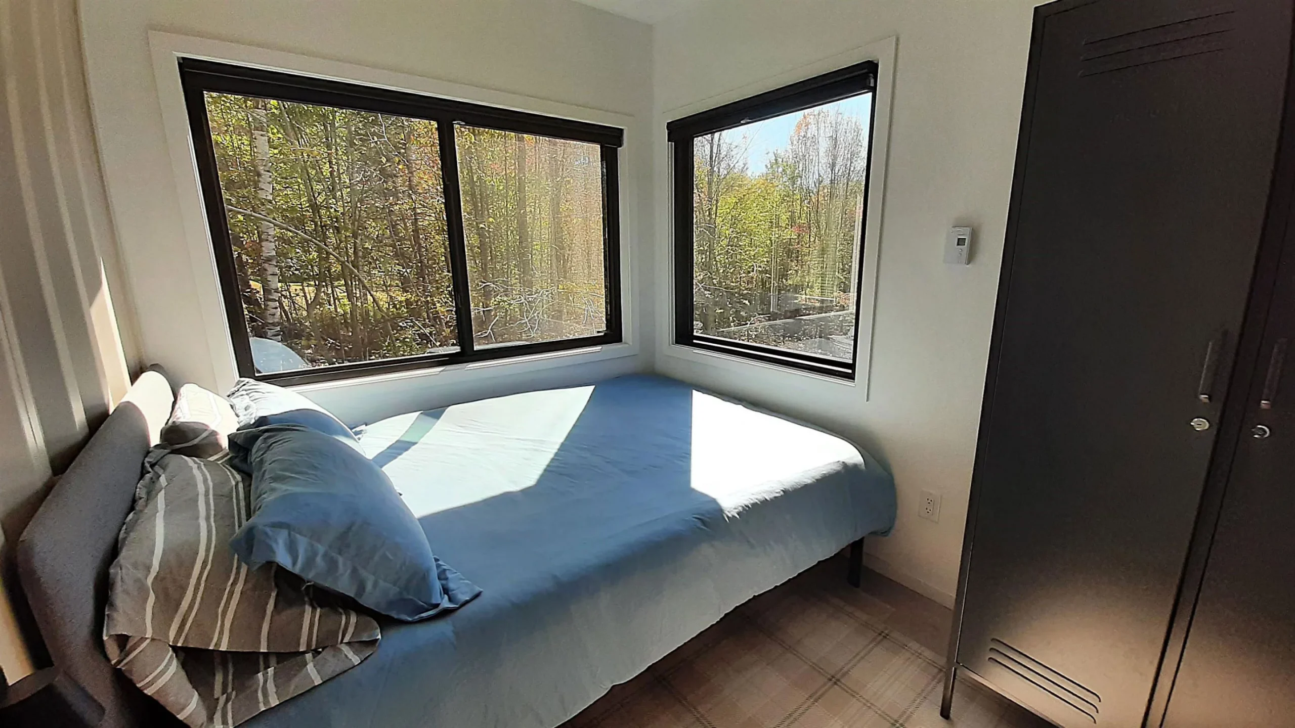 contemporary and minimalist bedroom contemporary and minimalist bedroom
