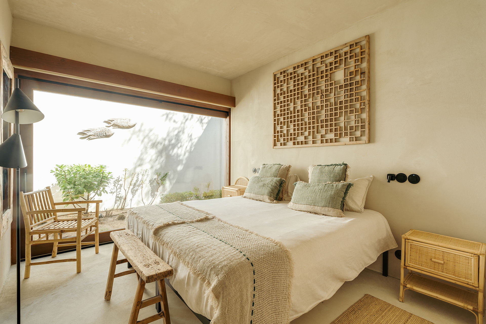 chambre avec baie vitrée décoration naturelle Villa Sandstone Comporta chambre avec baie vitrée décoration naturelle Villa Sandstone Comporta