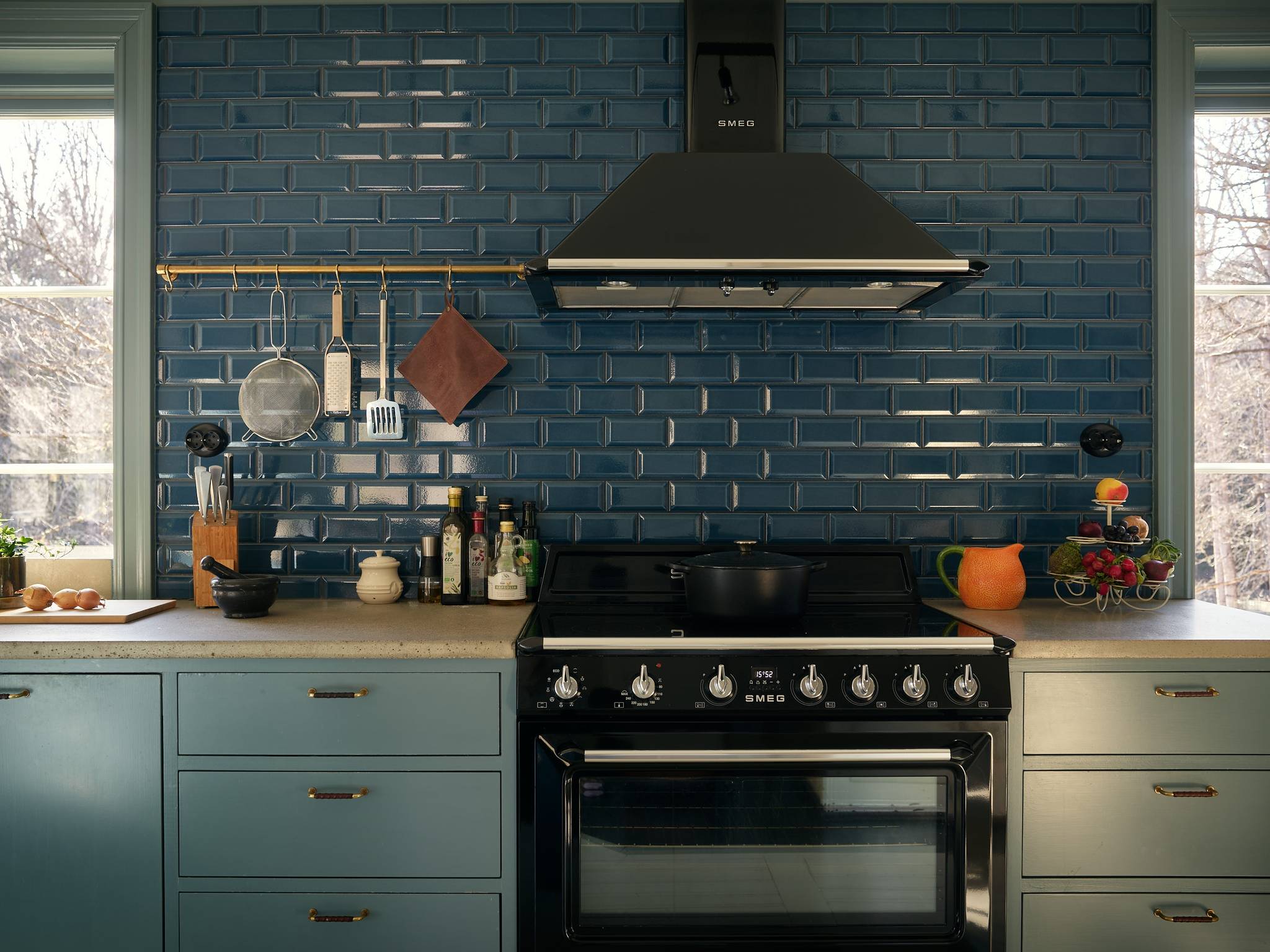 cuisine bleue décoration vintage maison des années 1920 Suède