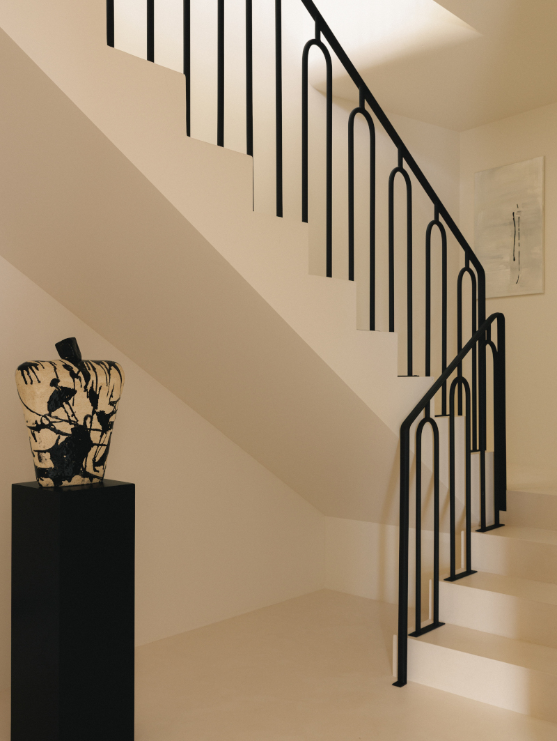 entrée avec escalier décoration contemporaine beige