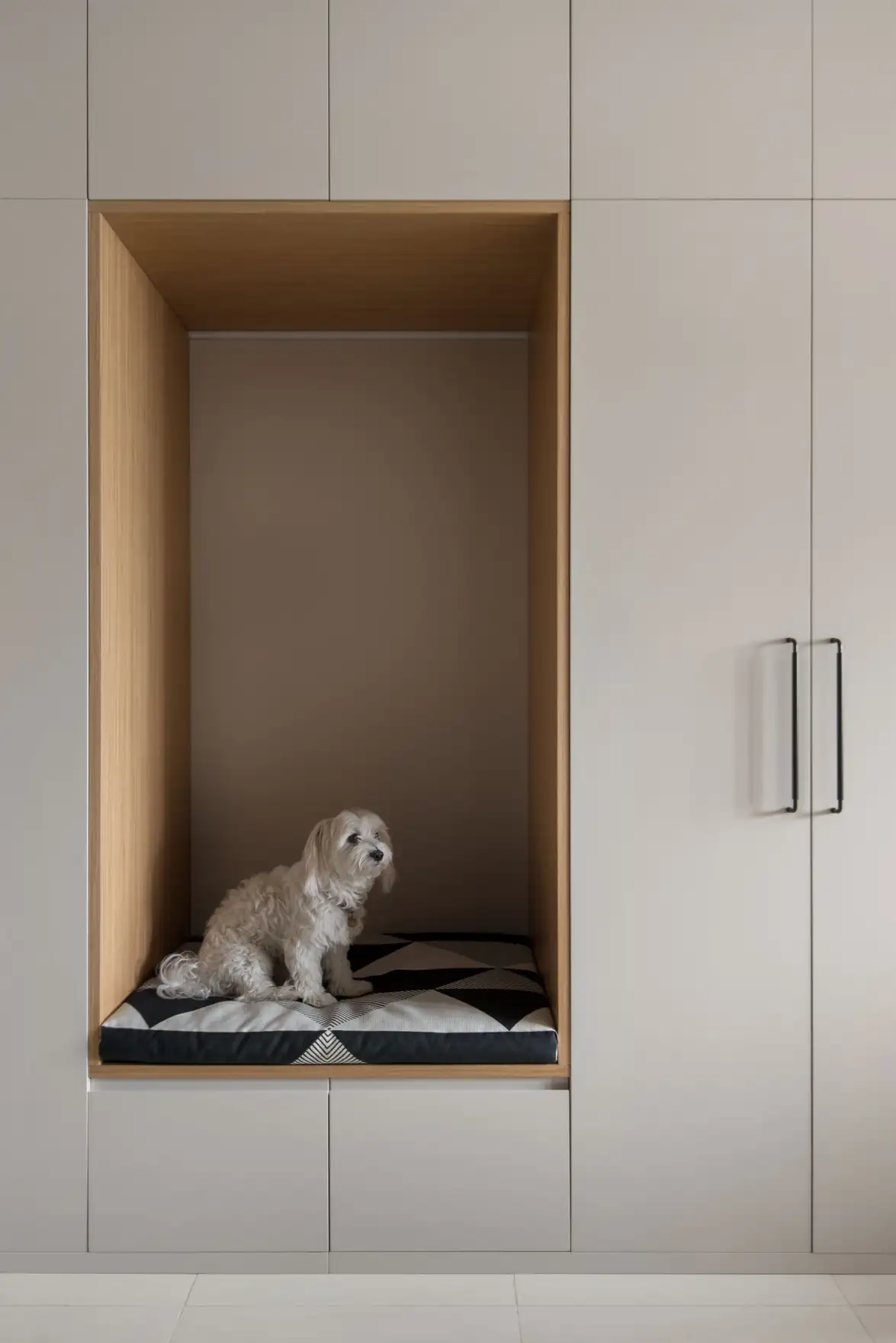entrée avec meuble sur mesure avec banc intégré entrée avec meuble sur mesure avec banc intégré