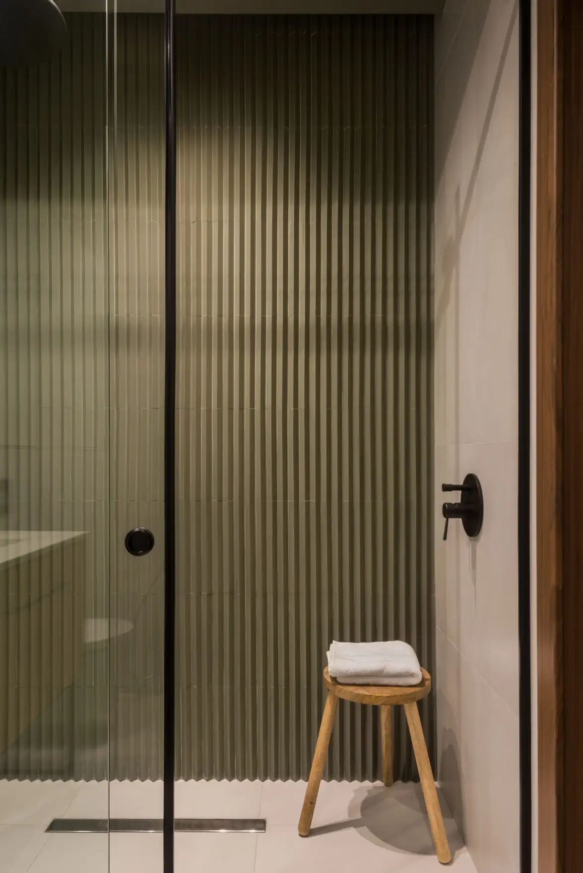 salle de bain verte et bois décoration contemporaine salle de bain verte et bois décoration contemporaine