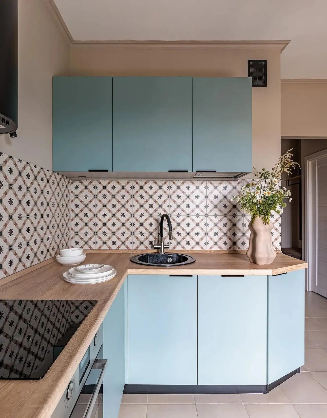 cuisine bleue décoration contemporaine studio 39m2