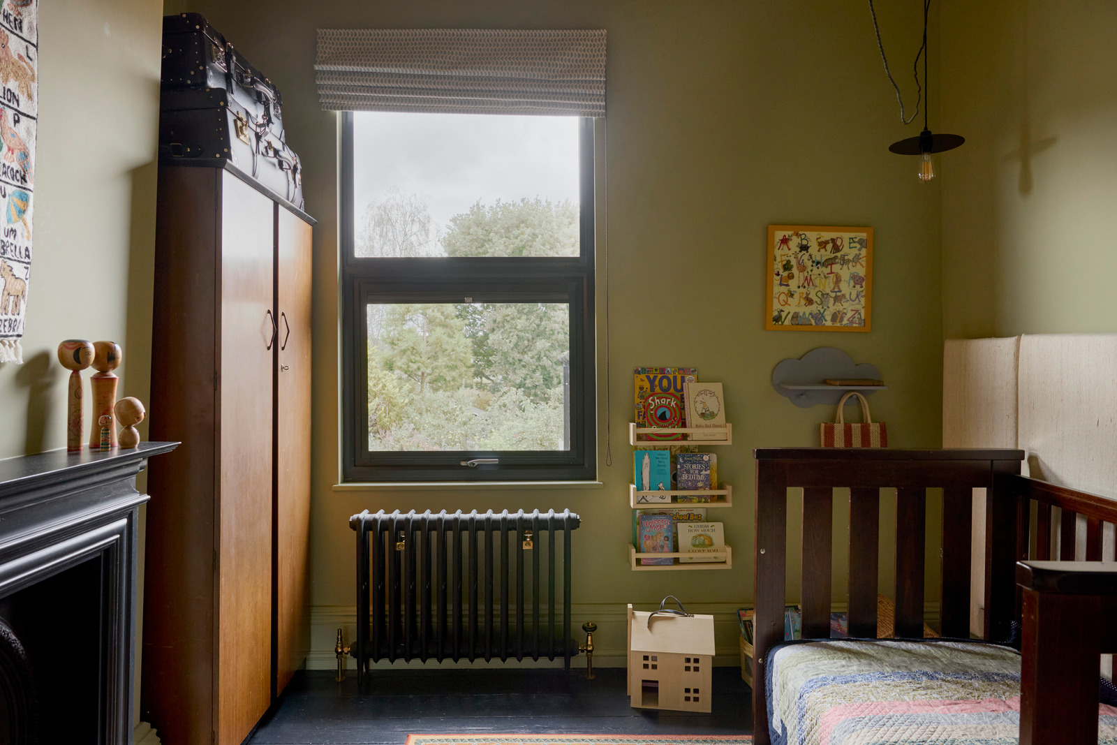 green bedroom
