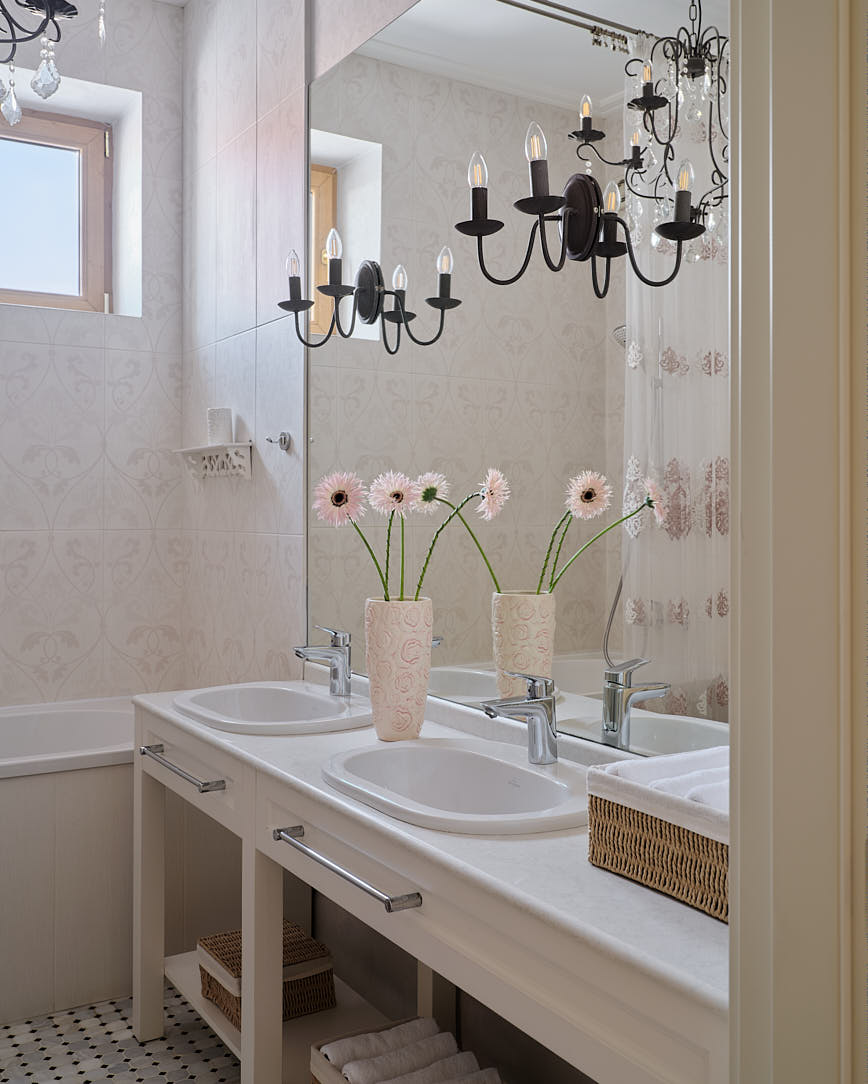 salle de bain beige style provençal