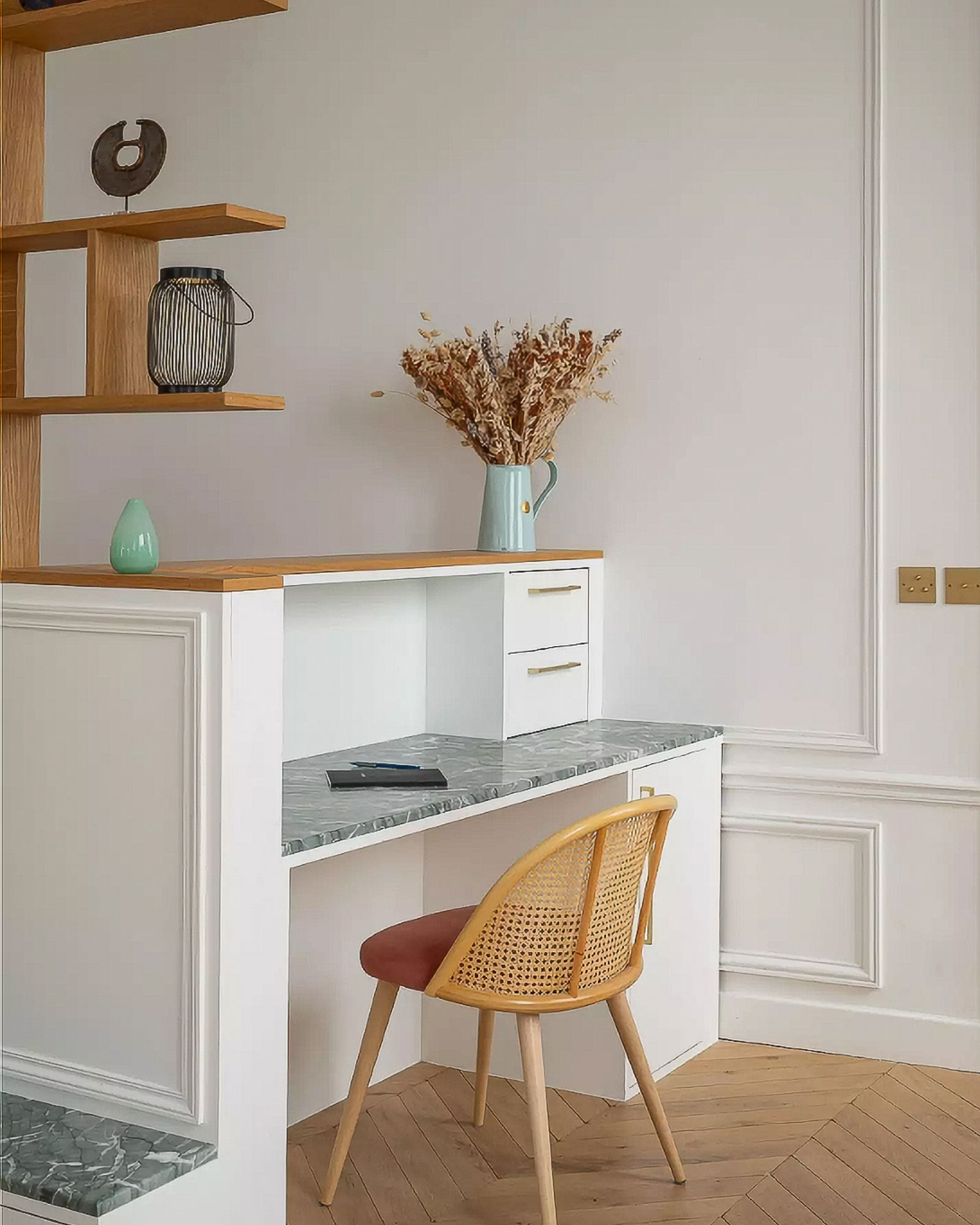 bureau dans salon