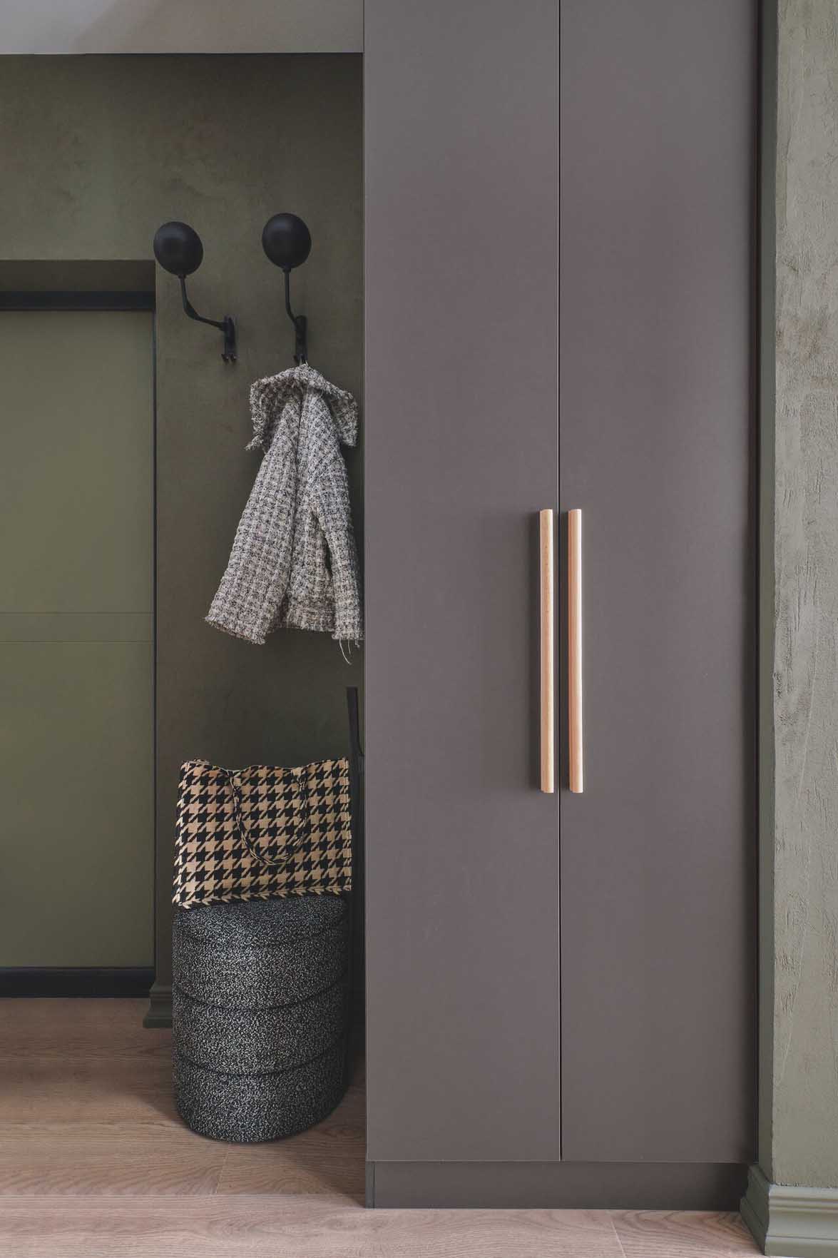 entryway khaki wall contemporary decor 