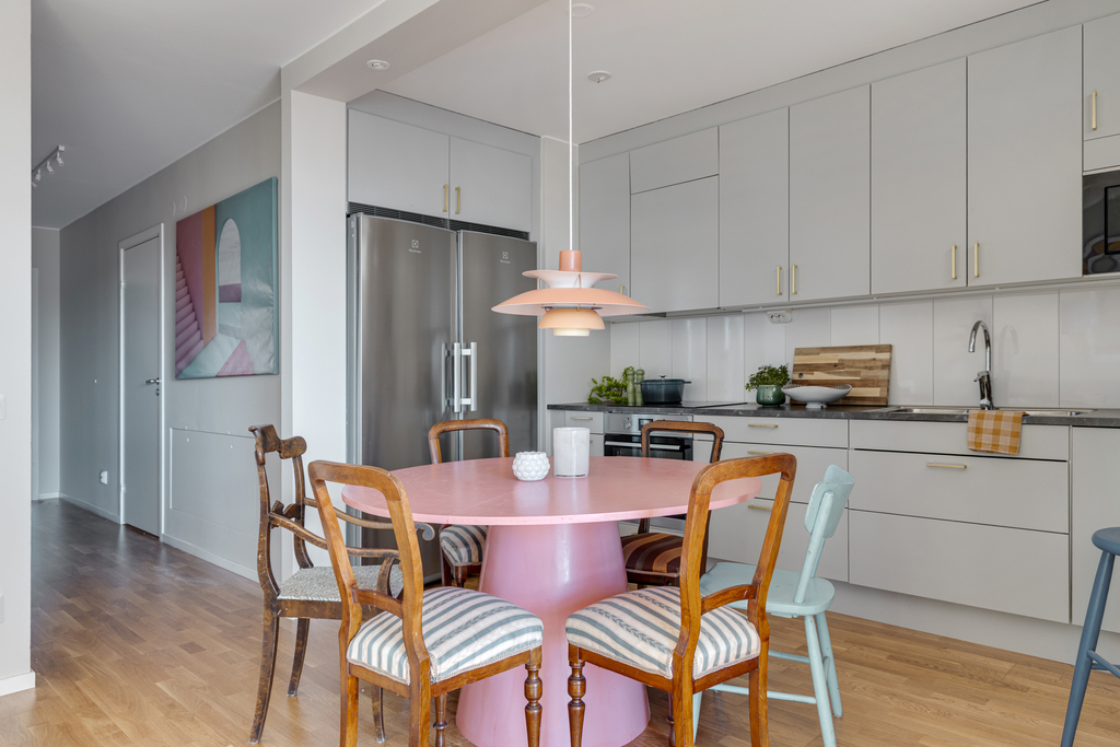 cuisine et salle à manger appartement moderne et coloré de 76m2 décoration scandinave cuisine et salle à manger appartement moderne et coloré de 76m2 décoration scandinave