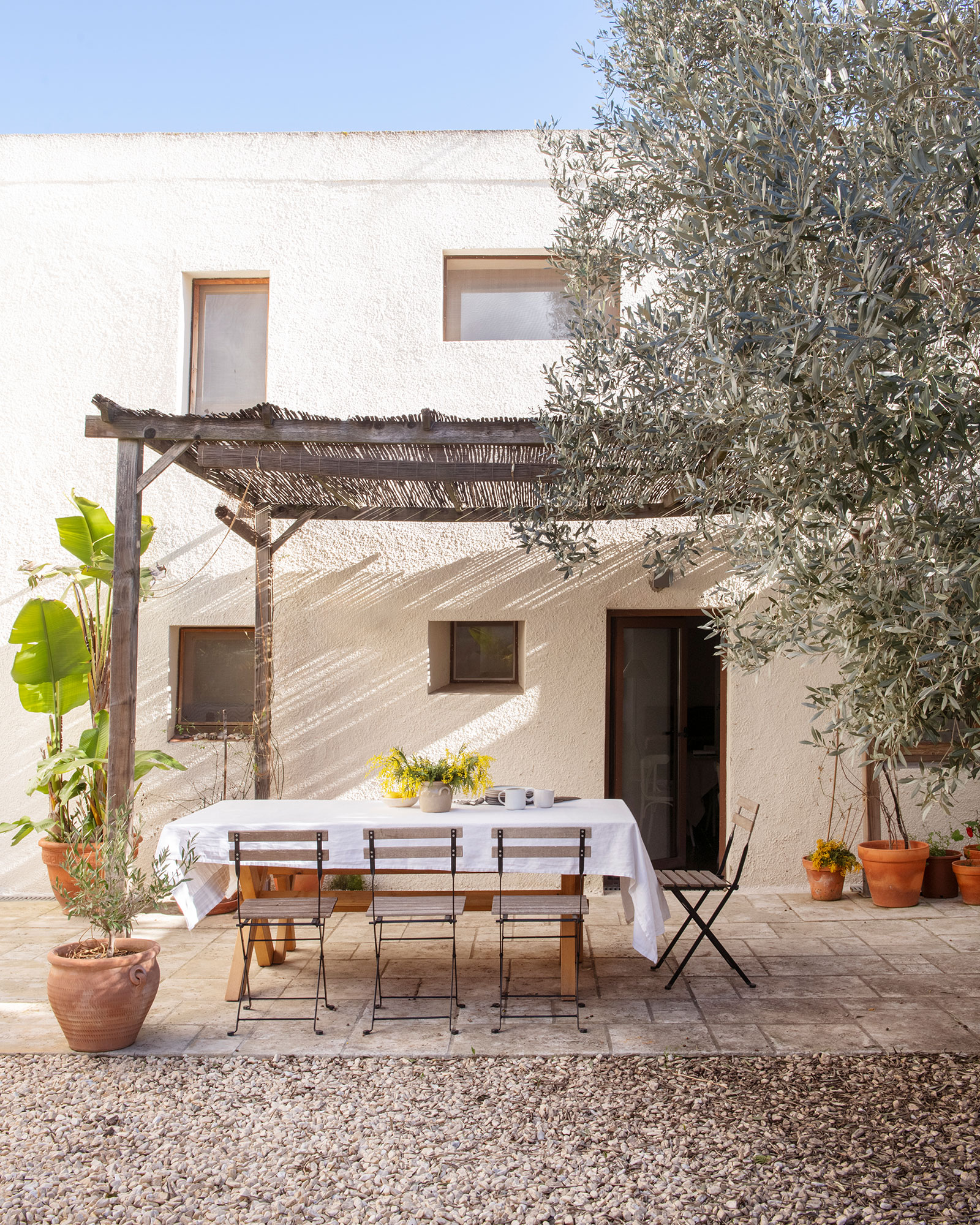 patio avec pergola maison de village catalane Casa Maltesa