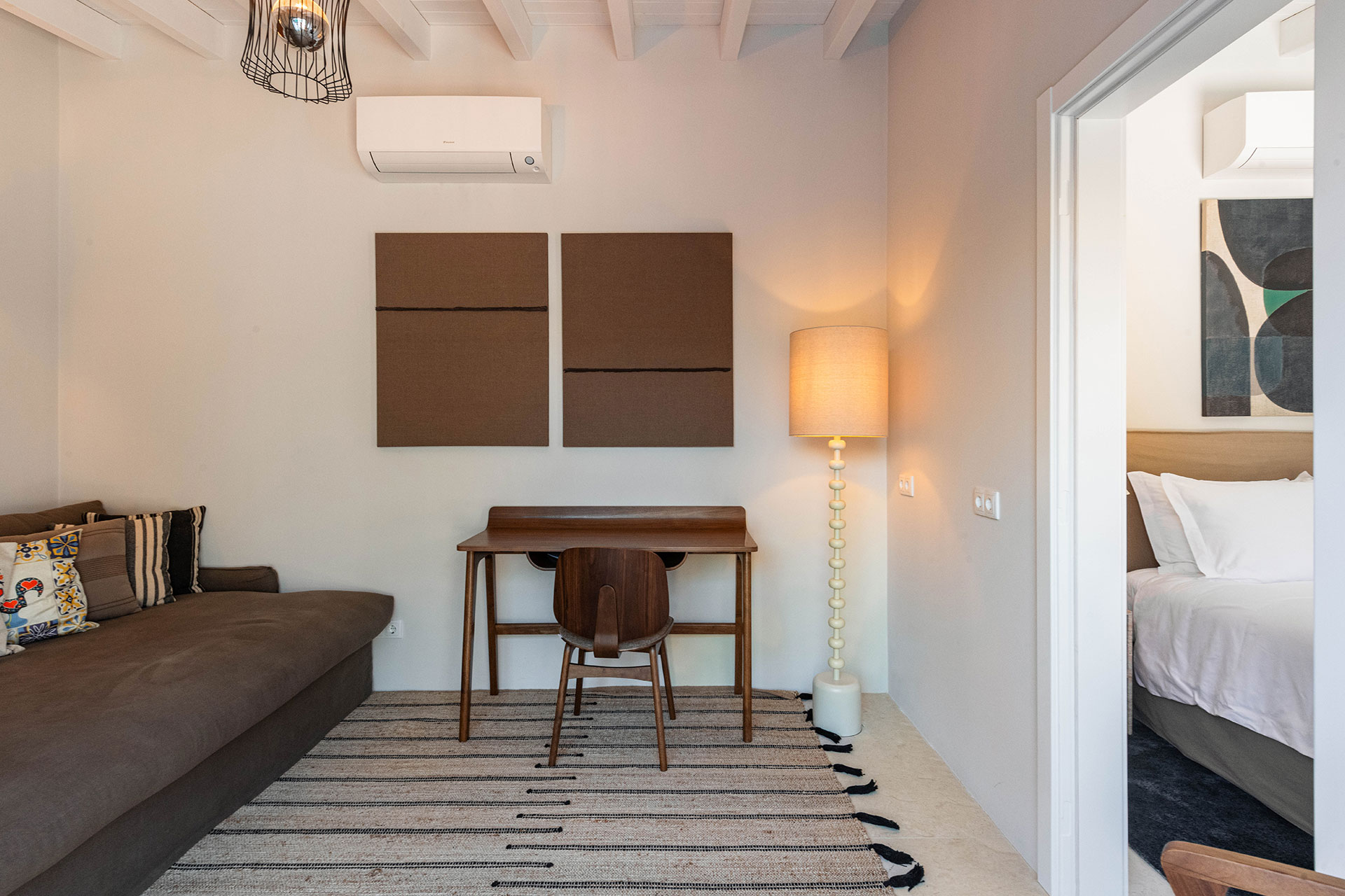 petit salon et chambre décoration contemporaine Casa Dima Algarve