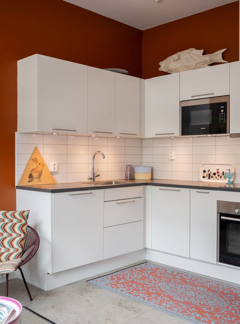 white open kitchen terracotta walls white open kitchen terracotta walls