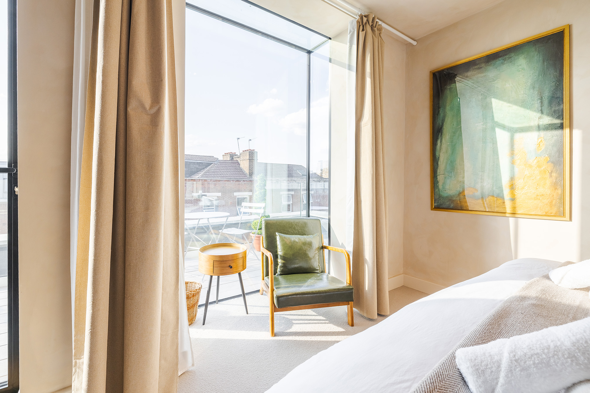 chambre décoration contemporaine avec baie vitrée