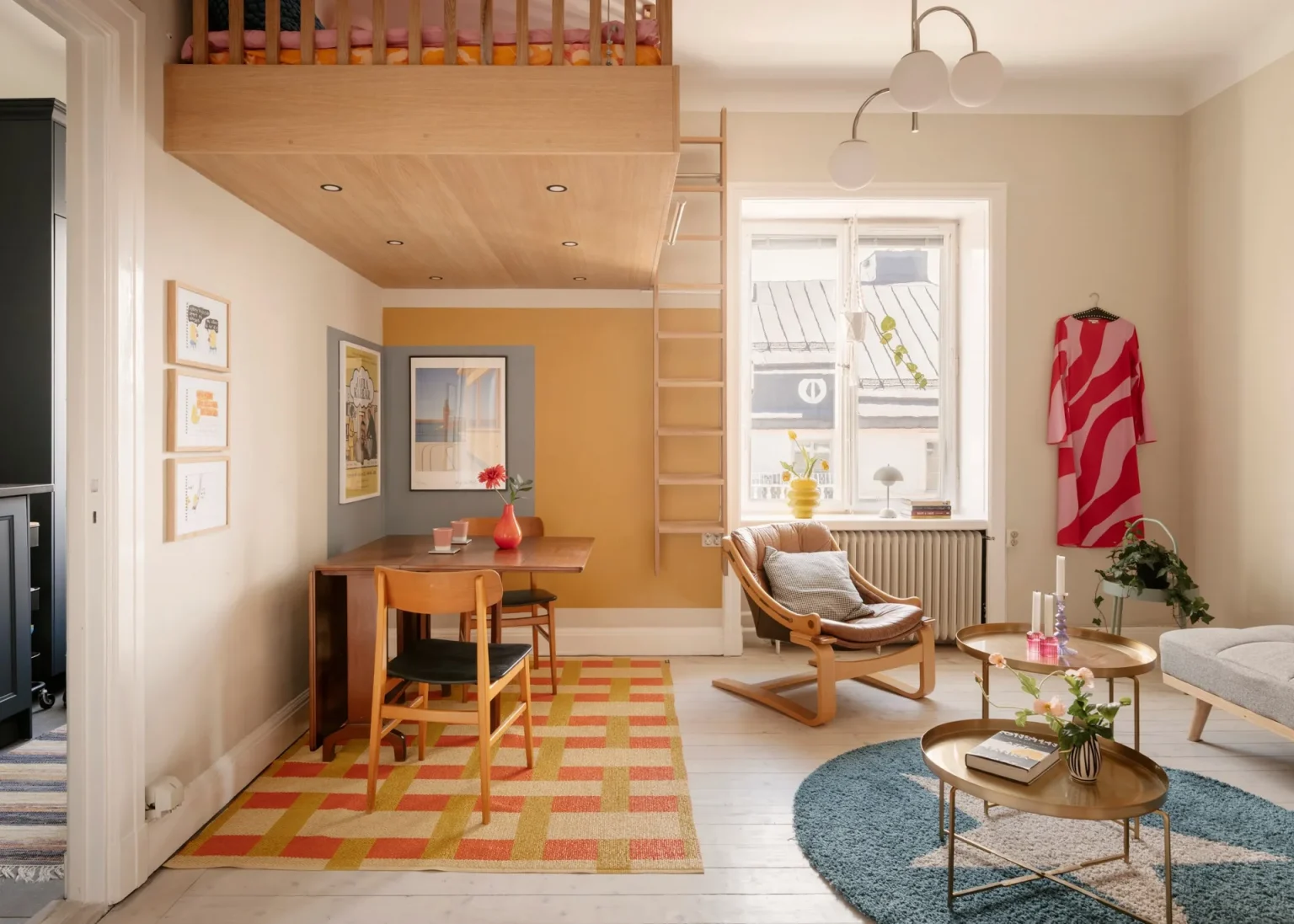 salon studio de 29m2 avec mezzanine décoration scandinave