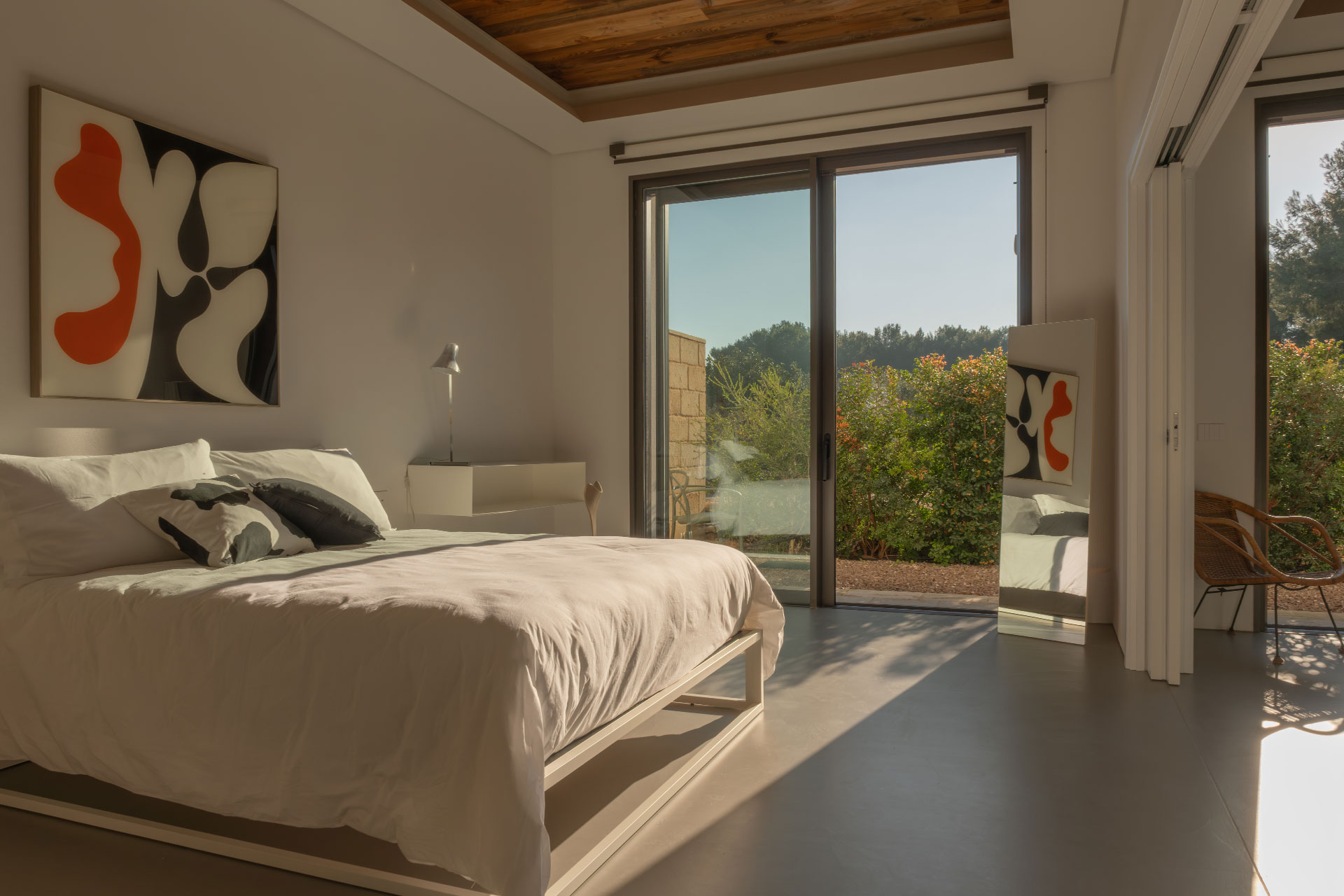 chambre minimaliste maison dans les Pouilles masseria Li Cafari