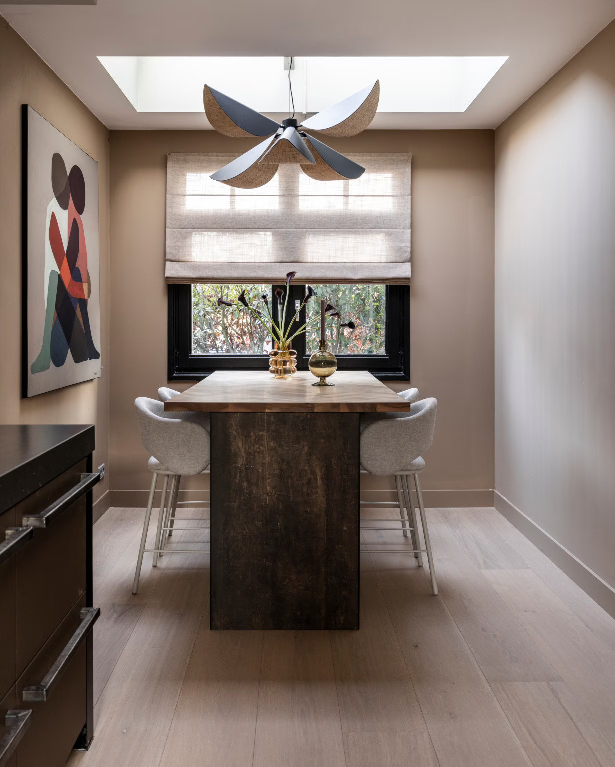 espace repas dans cuisine bois design