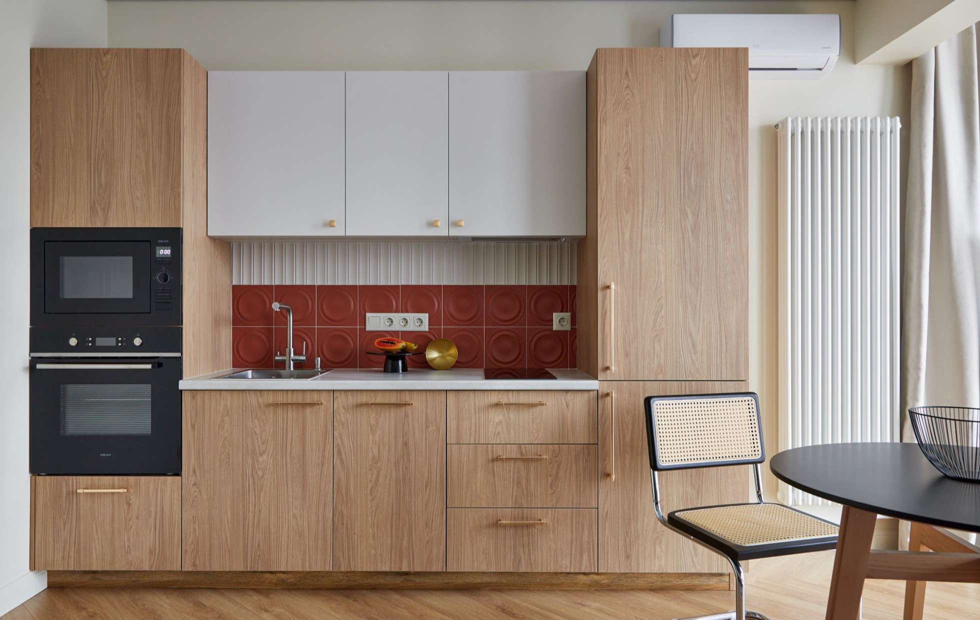 petite cuisine ouverte et salle à manger décoration contemporaine studio 36m2 petite cuisine ouverte et salle à manger décoration contemporaine studio 36m2