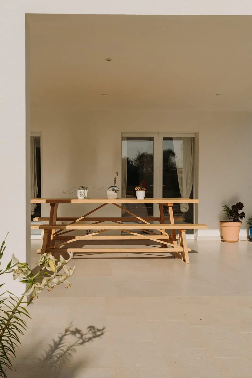 terrasse couverte avec salle à manger extérieure maison Minorque Casa Apolo