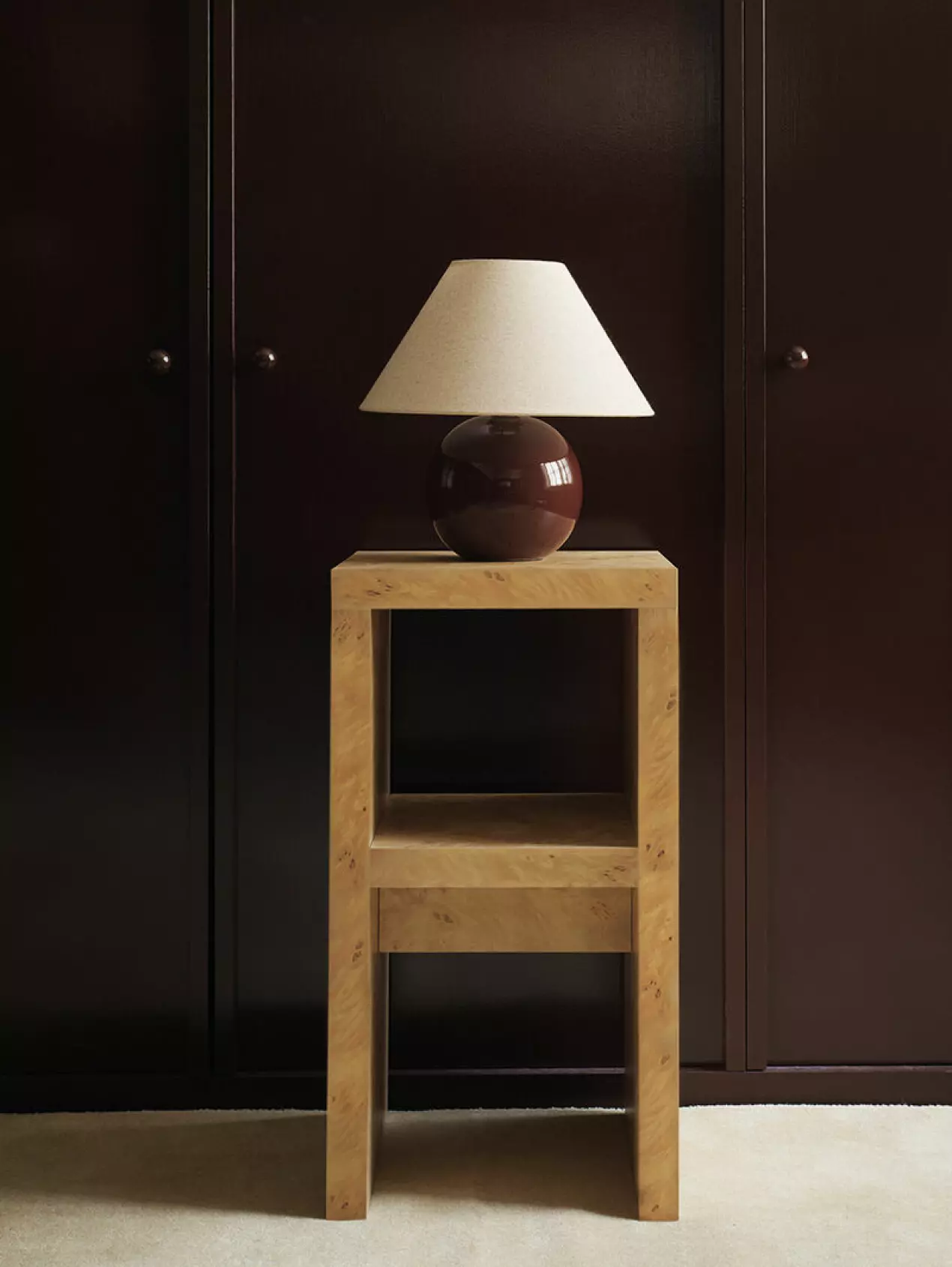 lampe sur stèle