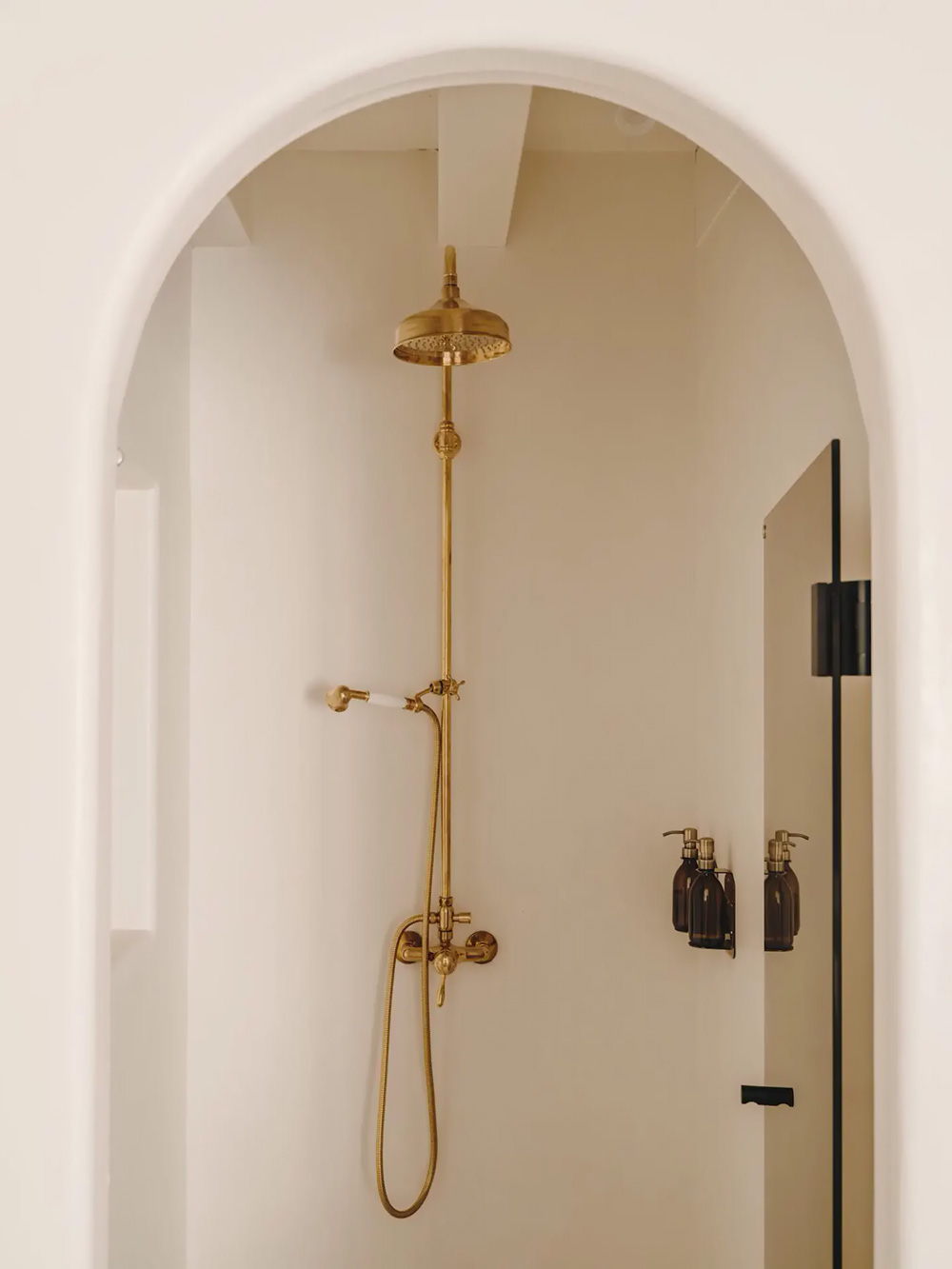 douche palais du 19e siècle Palazzo Caterina Hvar Croatie douche palais du 19e siècle Palazzo Caterina Hvar Croatie