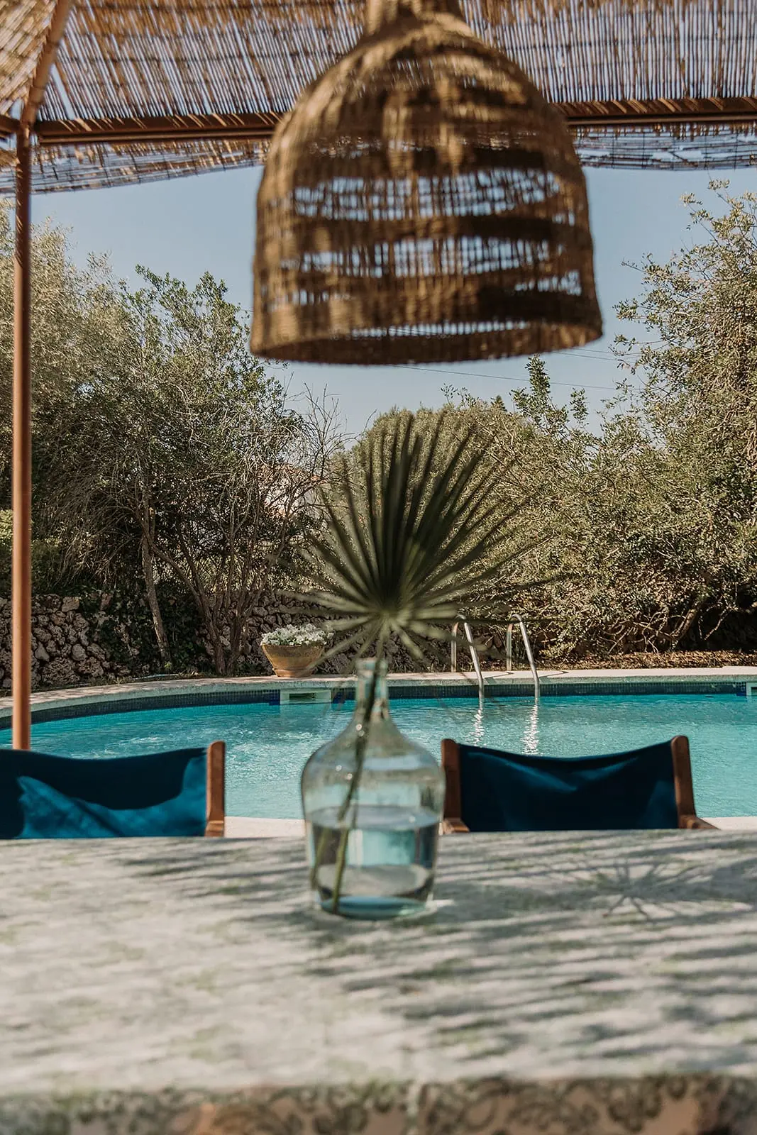 piscine et salle à manger extérieure finca du 19e siècle rénovée maison Minorque piscine et salle à manger extérieure finca du 19e siècle rénovée maison Minorque