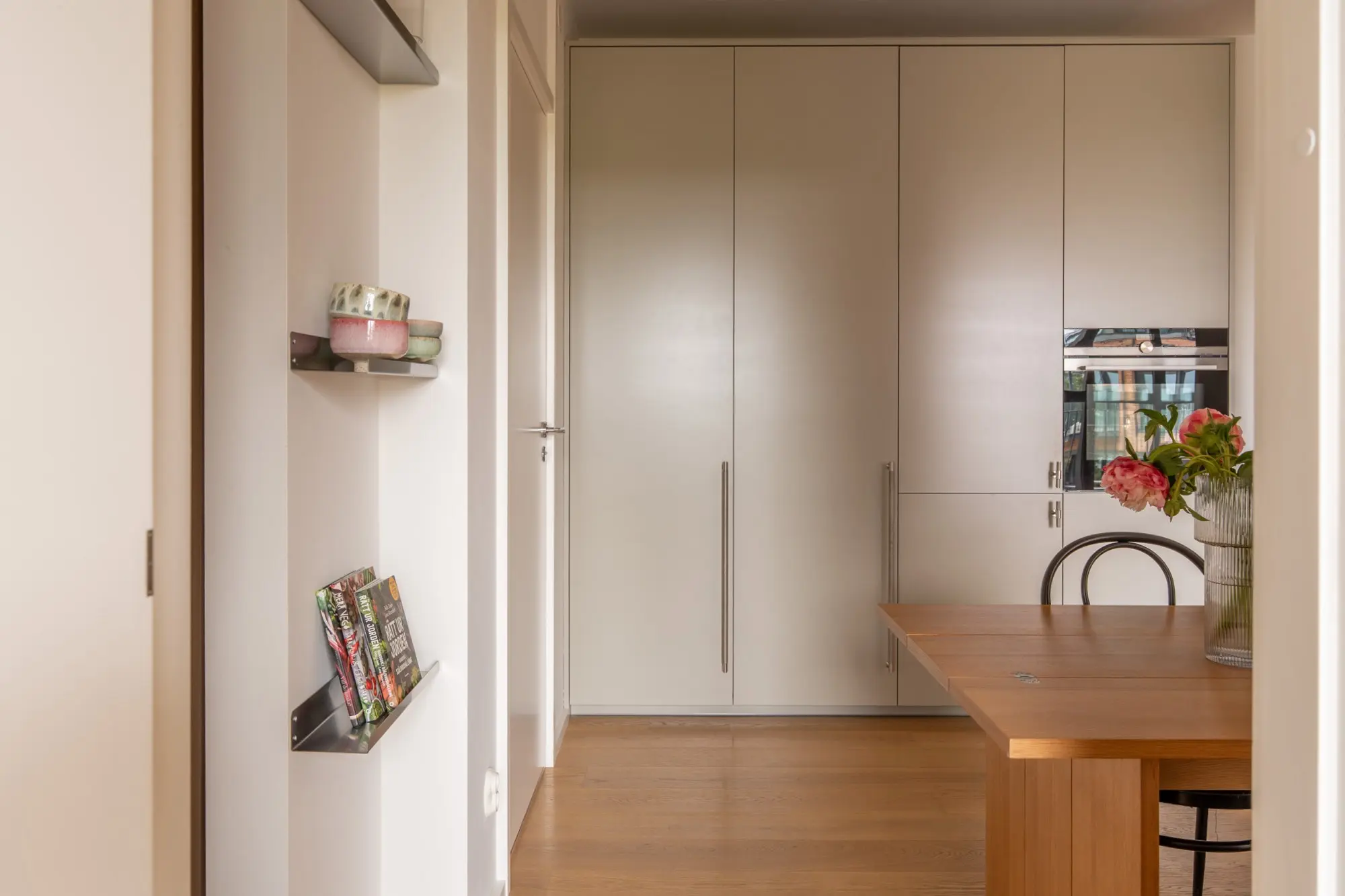 salle à manger et cuisine ouverte appartement 68m2 décoration contemporaine