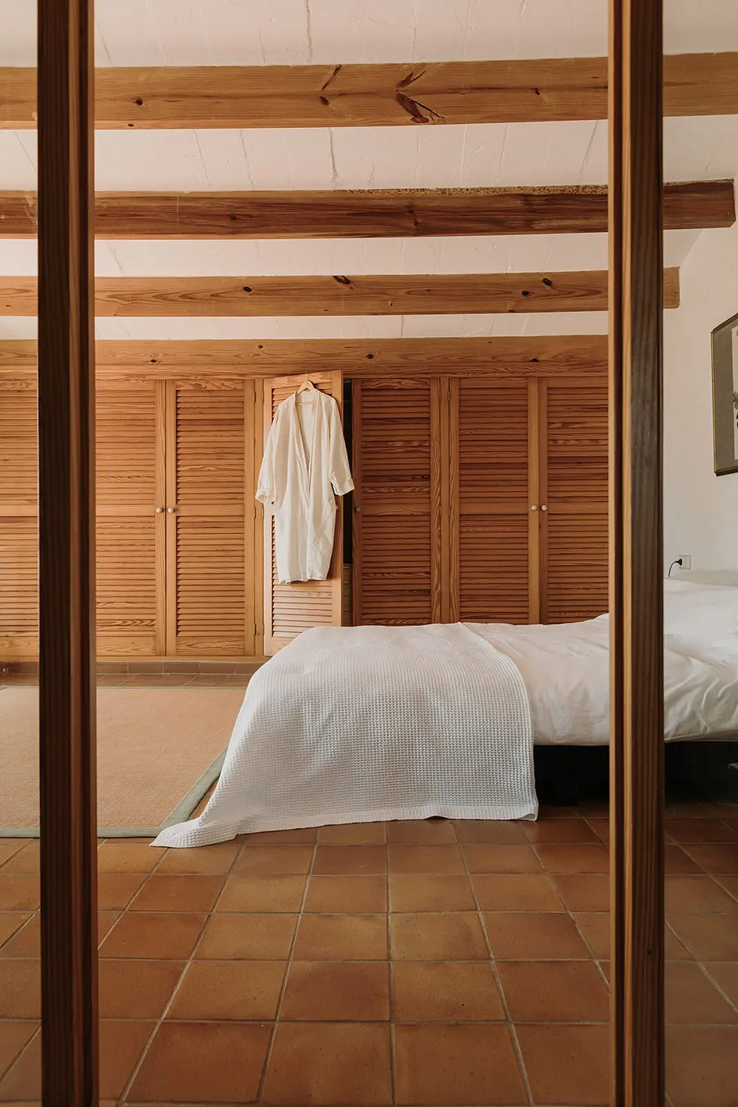 chambre avec poutres finca du 19e siècle rénovée maison Minorque chambre avec poutres finca du 19e siècle rénovée maison Minorque