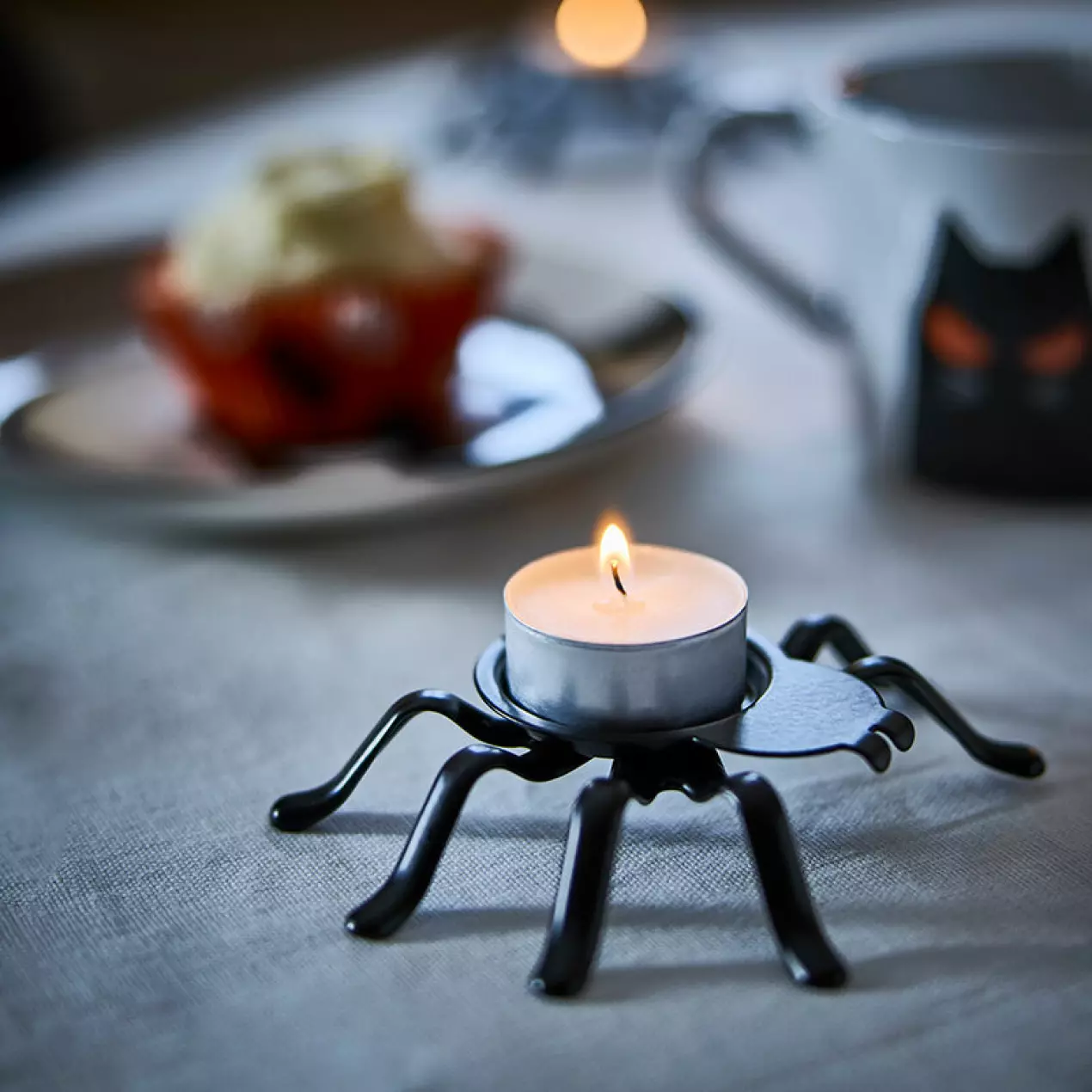 chauffe plat araignée IKEA août 2026 décoration Halloween