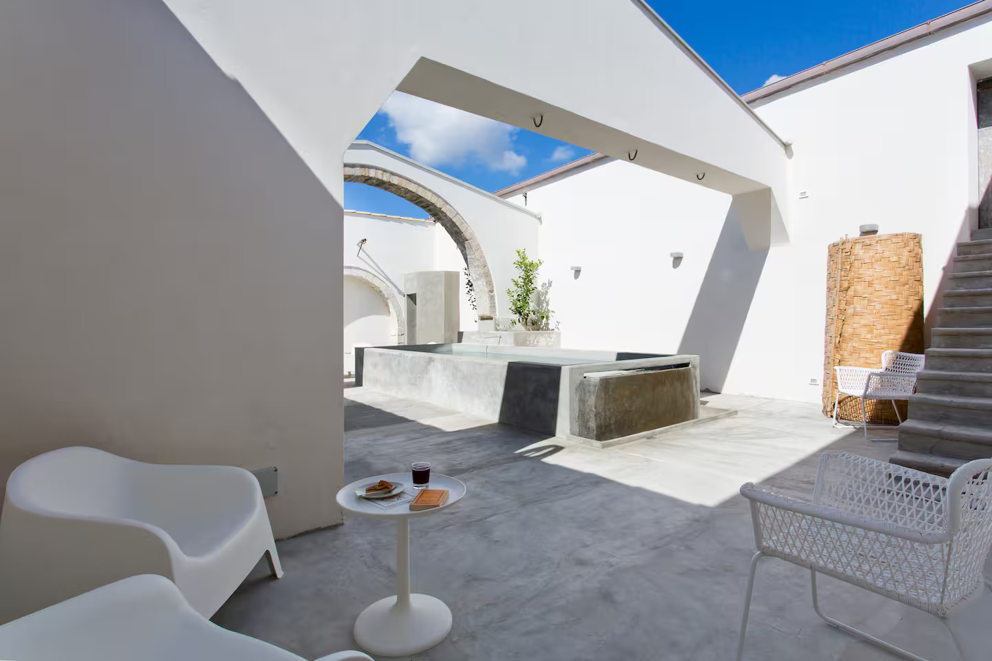 terrasse avec piscine duplex en Sicile Baglio Cappello terrasse avec piscine duplex en Sicile Baglio Cappello