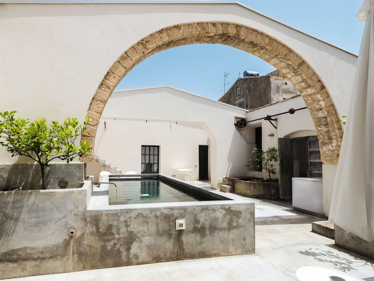 terrasse avec piscine duplex en Sicile Baglio Cappello terrasse avec piscine duplex en Sicile Baglio Cappello