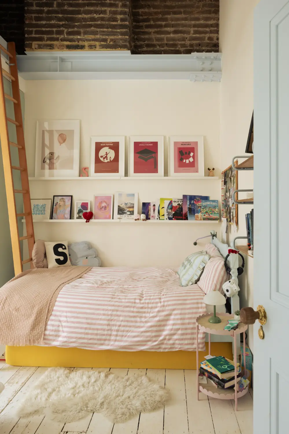 chambre enfant décoration pastel maison victorienne à Londres chambre enfant décoration pastel maison victorienne à Londres