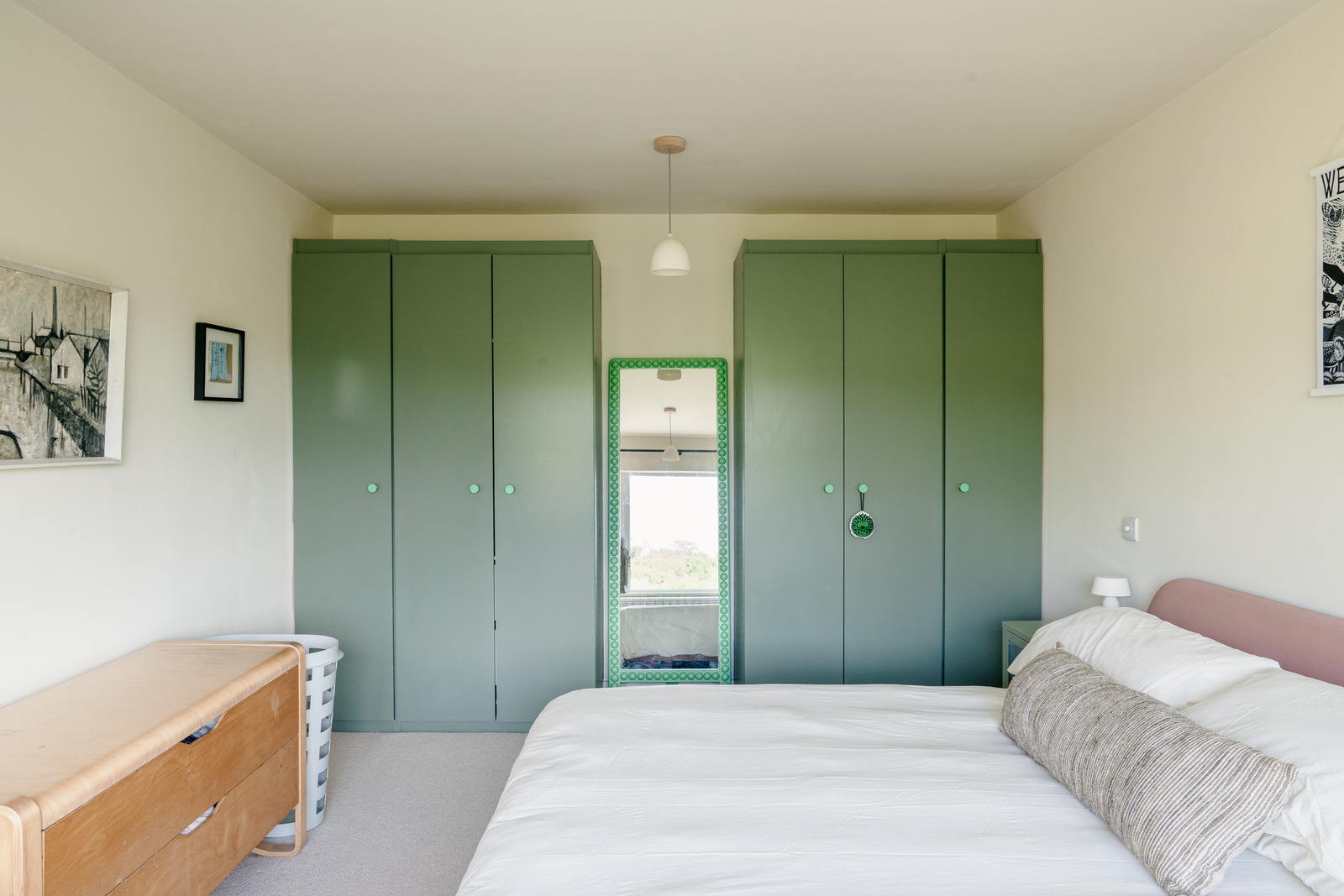bedroom family home in Bath England contemporary green and terracotta interior bedroom family home in Bath England contemporary green and terracotta interior