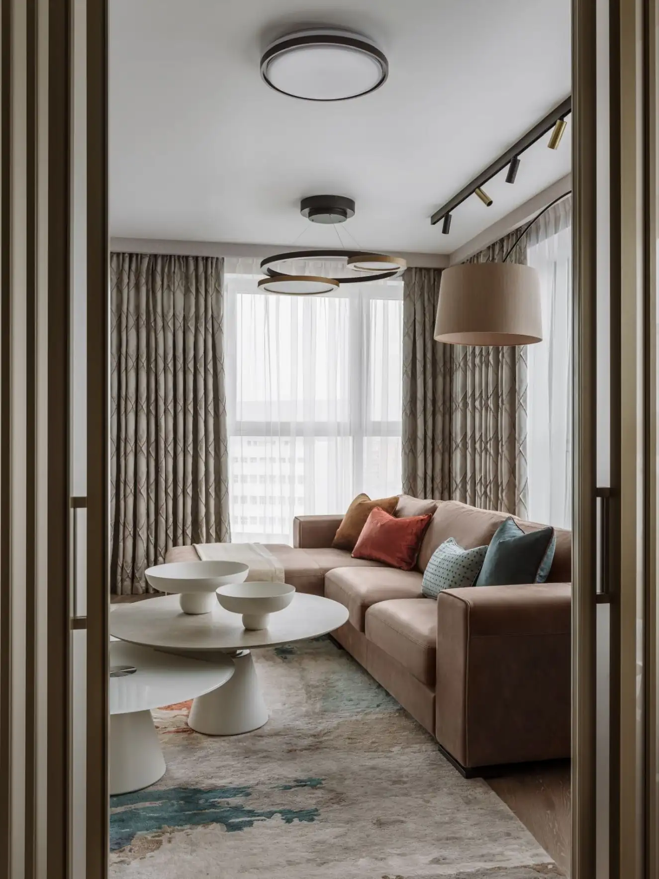 living room contemporary decor 87sqm apartment
