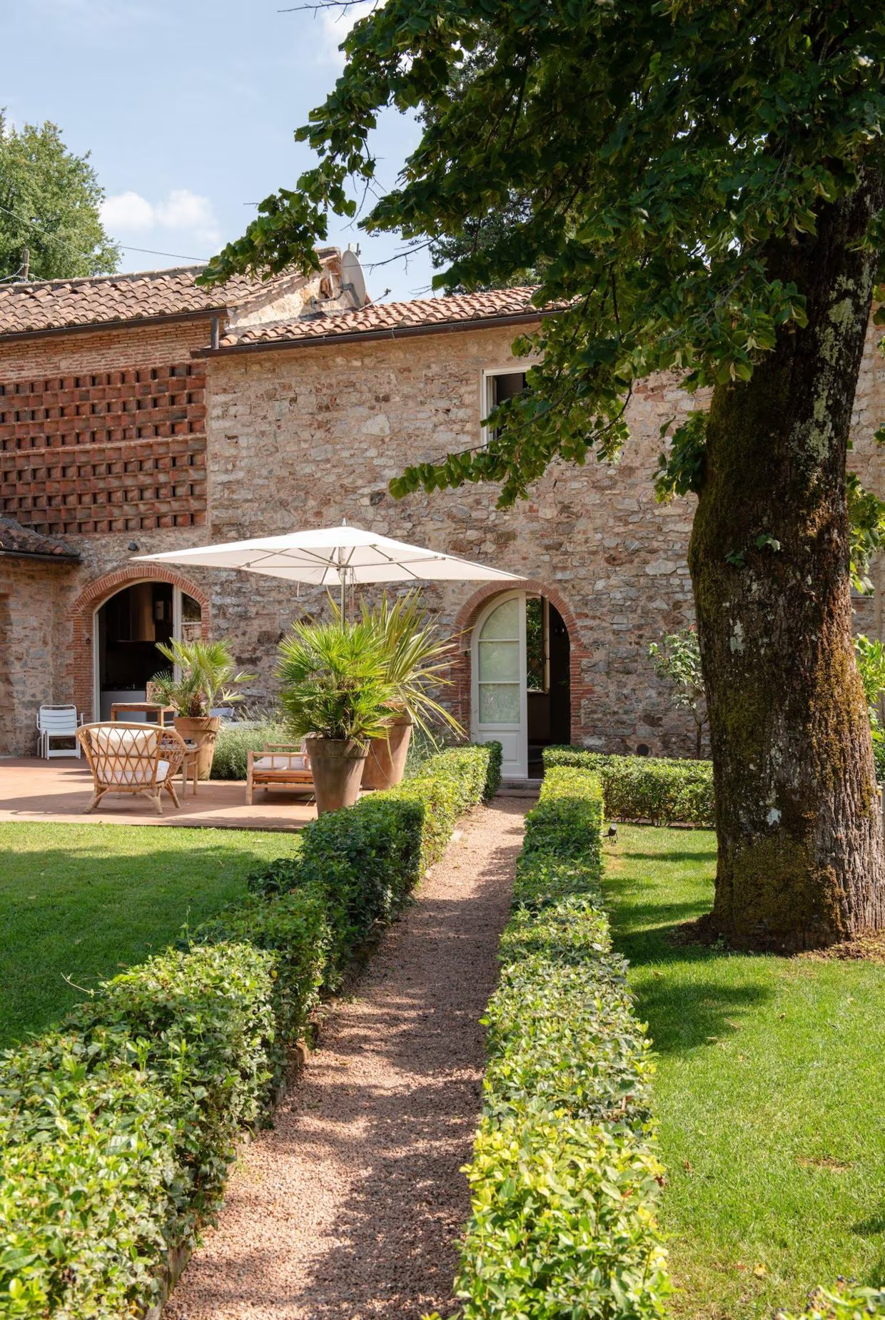 maison ancienne en pierres à la campagne Italie maison ancienne en pierres à la campagne Italie
