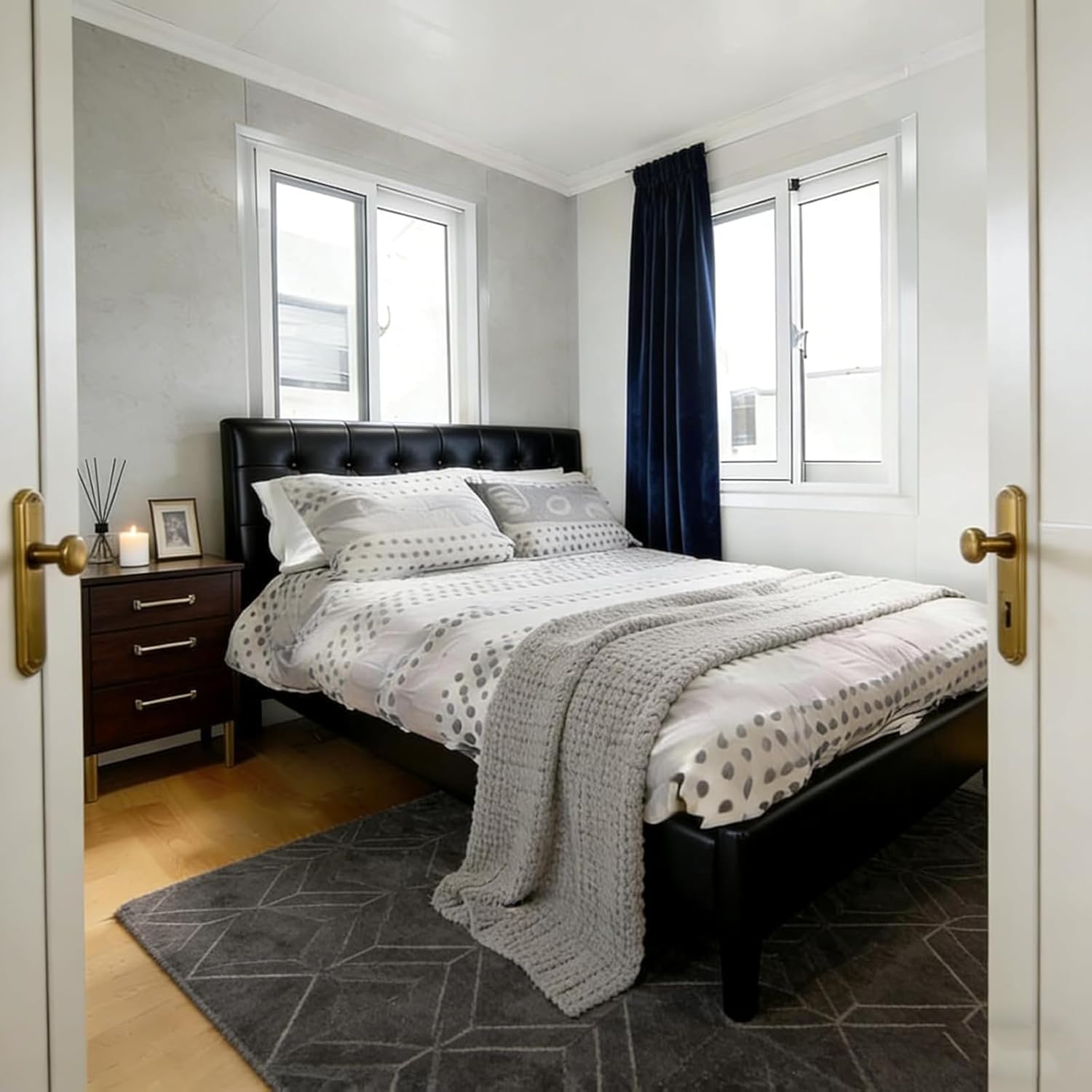chambre blanche et noire