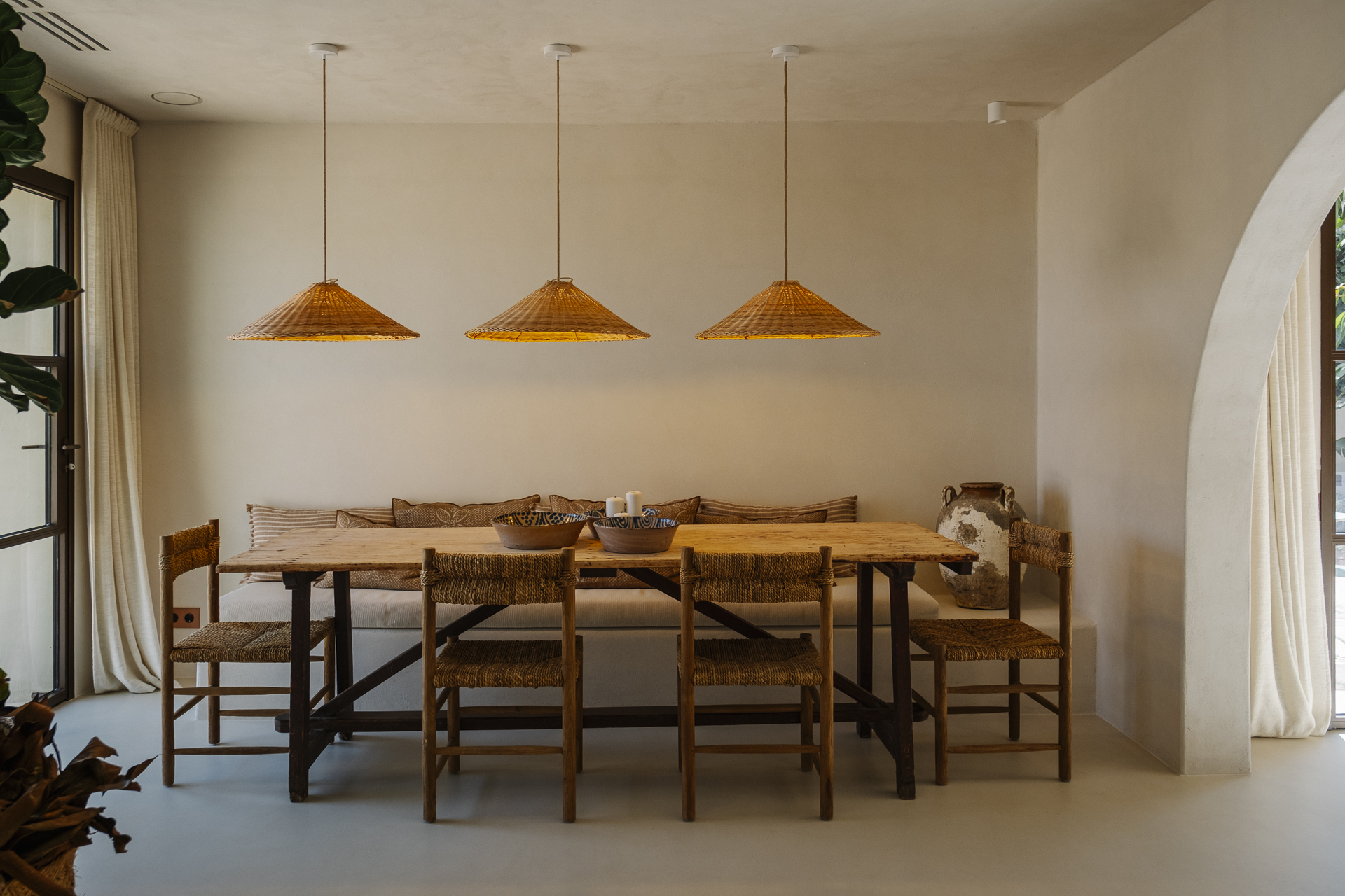 dining room 