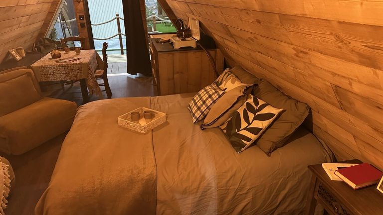 intérieur France mini maison 28m2 Cistébois