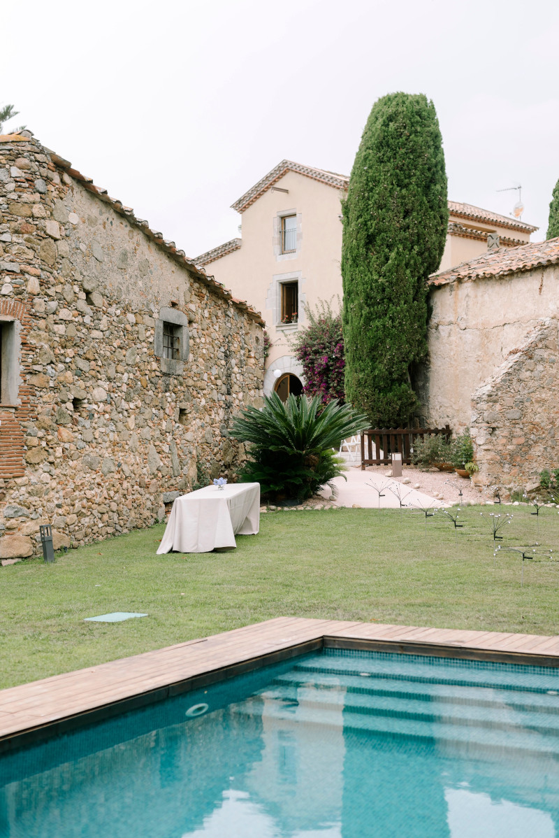 jardin maison en pierres Provence jardin maison en pierres Provence