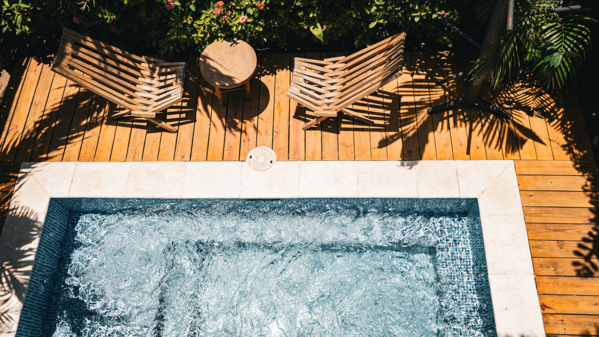 mini piscine avec terrasse bois