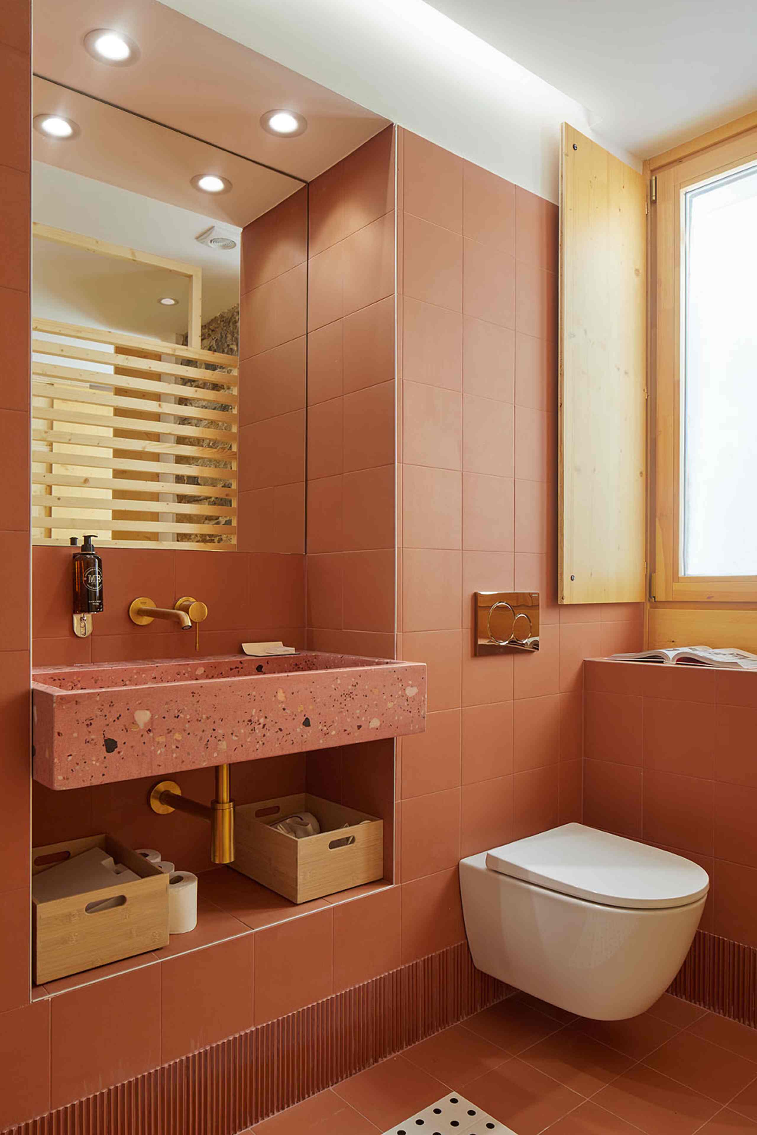 salle de bain terracotta décoration basque contemporaine Baso Enea Saint Sebastien salle de bain terracotta décoration basque contemporaine Baso Enea Saint Sebastien