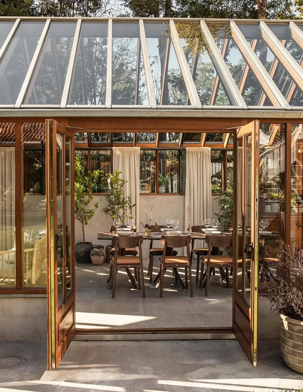 salle à manger dans orangerie