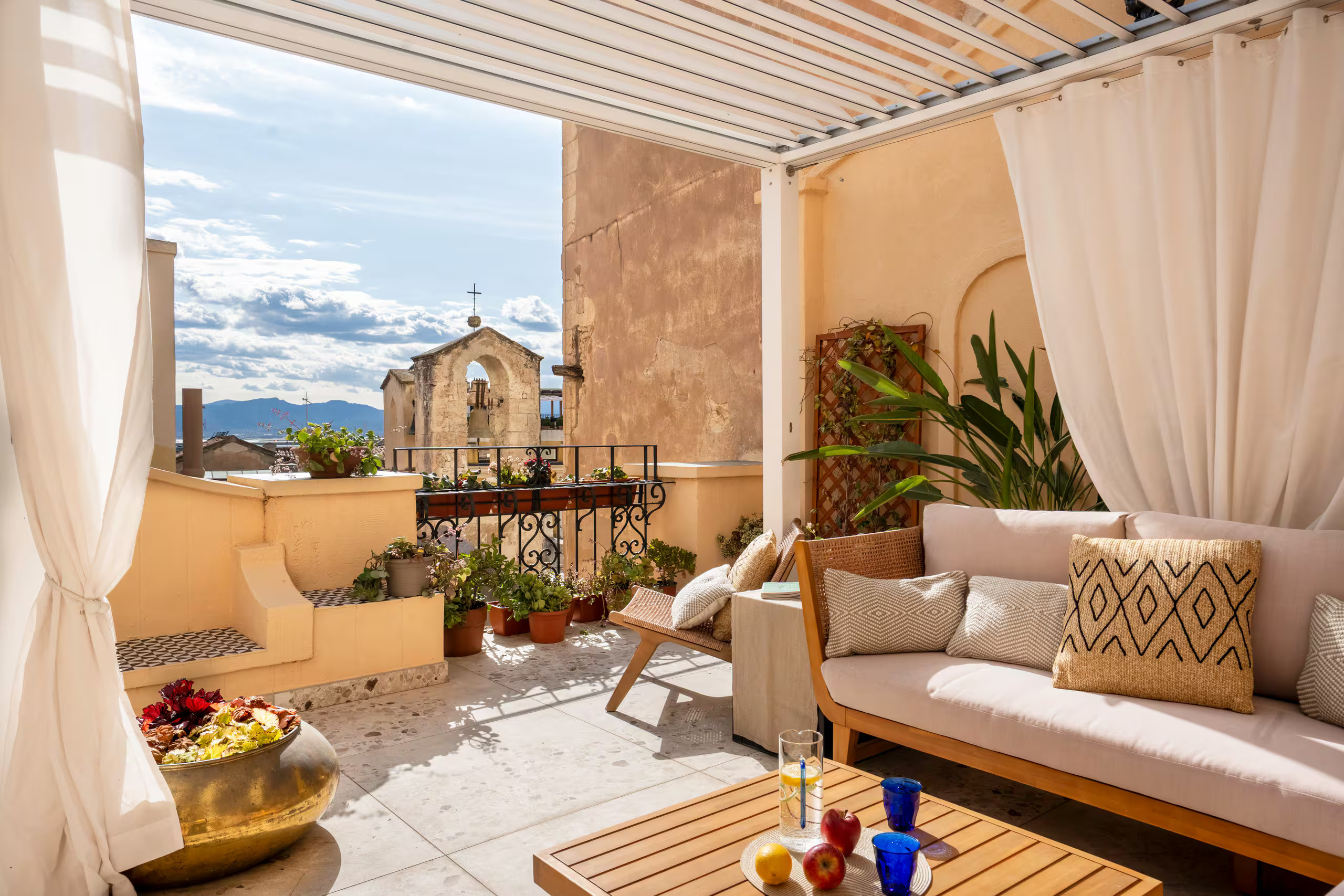 terrace Cagliari Dimora LAJ white pergola terrace Cagliari Dimora LAJ white pergola